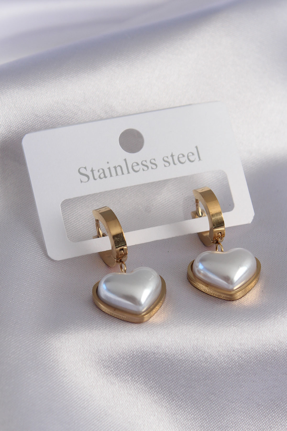 Çelik Gold Renk Kalp Model Kadın Küpe