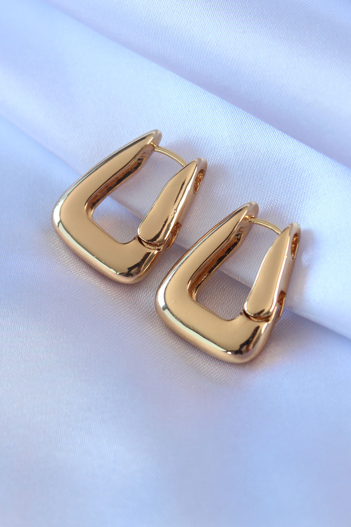 316L Çelik Gold Renk Kadın Küpe 316L Çelik Gold Renk Kadın Küpe