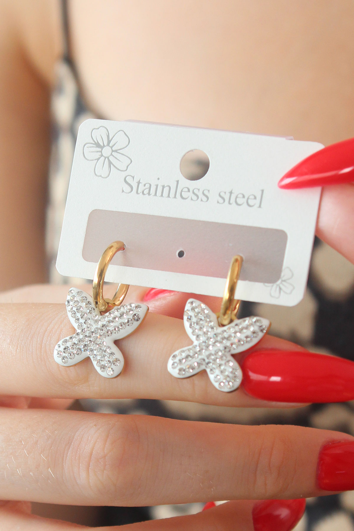 316L Çelik Gold Renk Zirkon Taşlı Kelebek Model Kadın Küpe 316L Çelik Gold Renk Zirkon Taşlı Kelebek Model Kadın Küpe