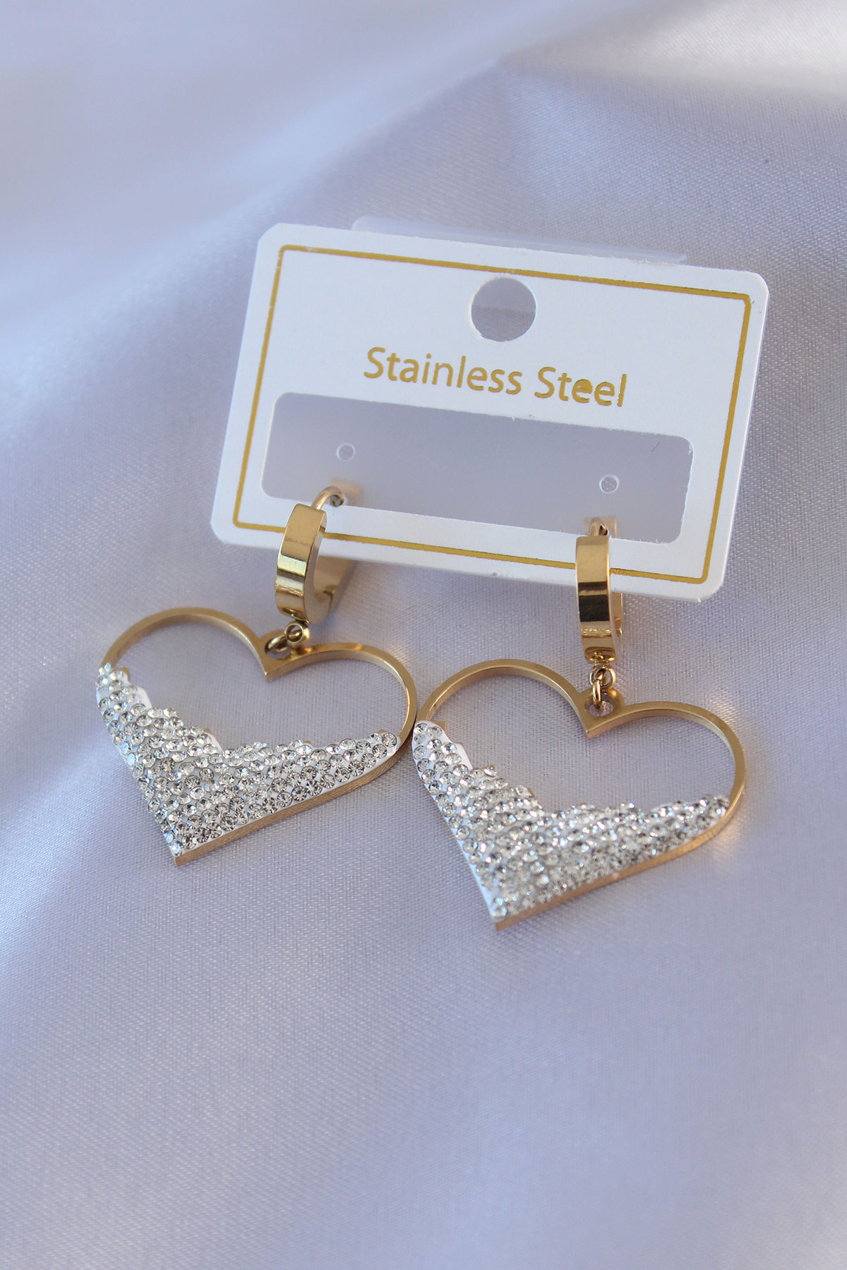 316L Çelik Gold Renk Zirkon Taşlı Kalp Model Kadın Küpe 316L Çelik Gold Renk Zirkon Taşlı Kalp Model Kadın Küpe