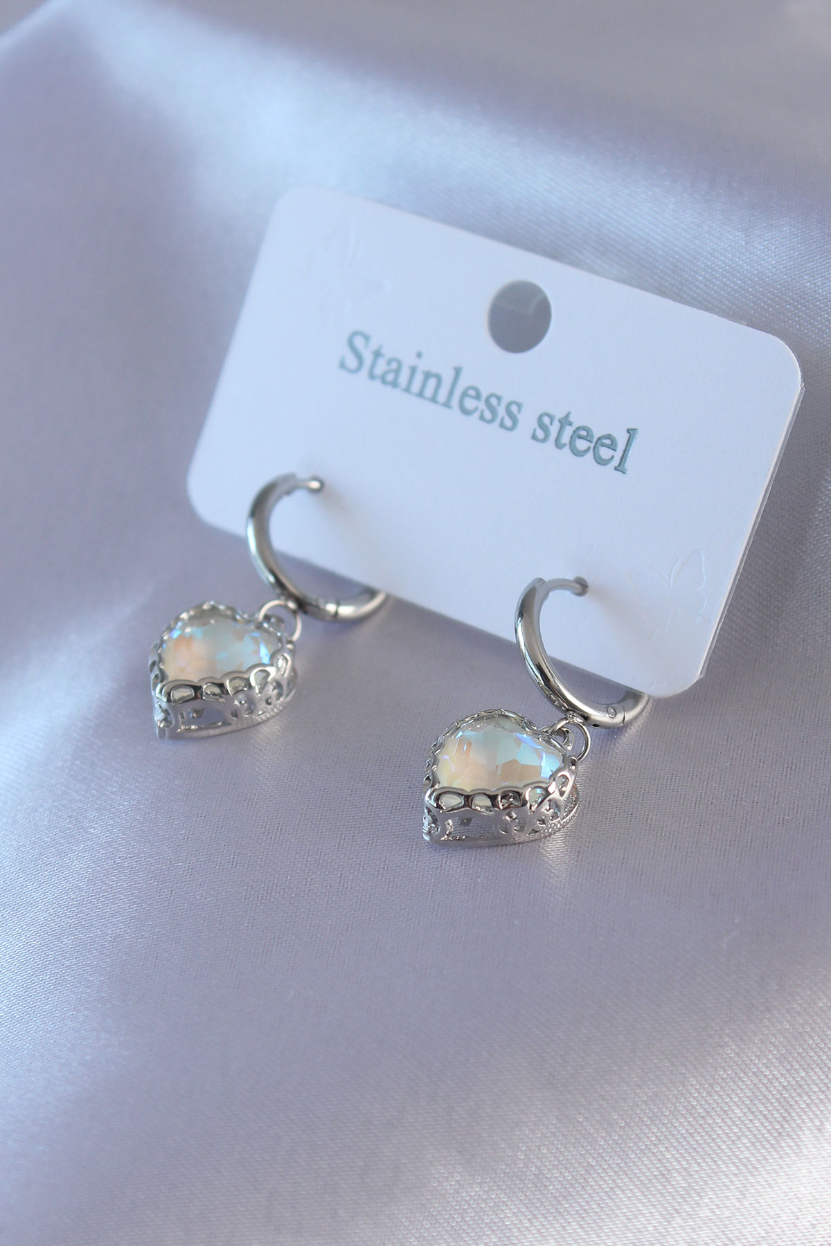 316L Çelik Gümüş Renk Zirkon Taşlı Kalp Model Kadın Küpe 316L Çelik Gümüş Renk Zirkon Taşlı Kalp Model Kadın Küpe