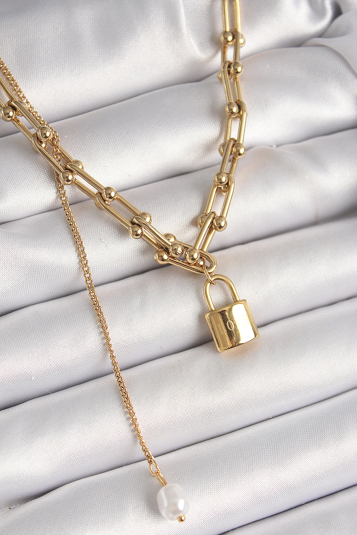 316L Çelik Gold Renk Tiffany Zincir Model Kilit Figür Sallantı İnci Detay Kadın Kolye