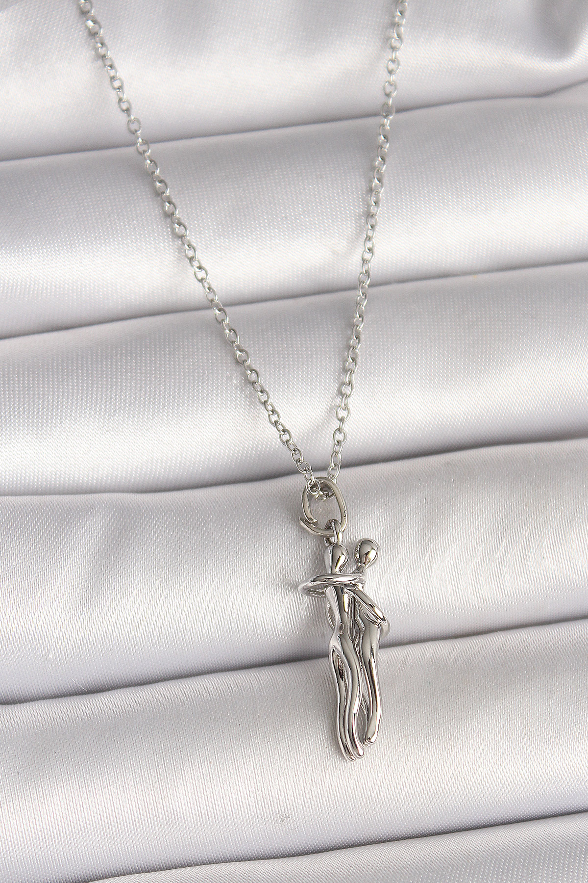 Çelik  Renk Zincir Sarılma Model Kadın Kolye