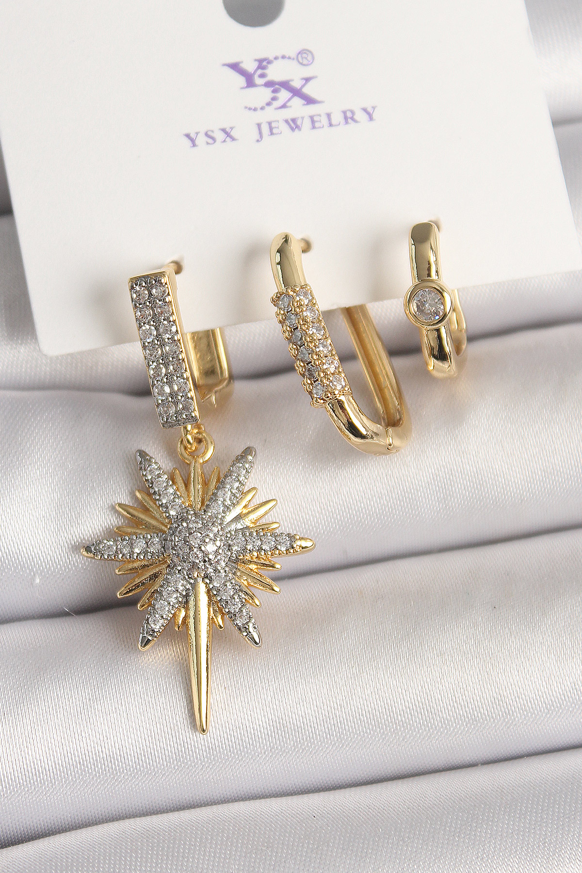 Pirinç Gold Renk Sallantı Zirkon Taşlı Kutup Yıldız Model 3'Lü Kadın Kombin Küpe