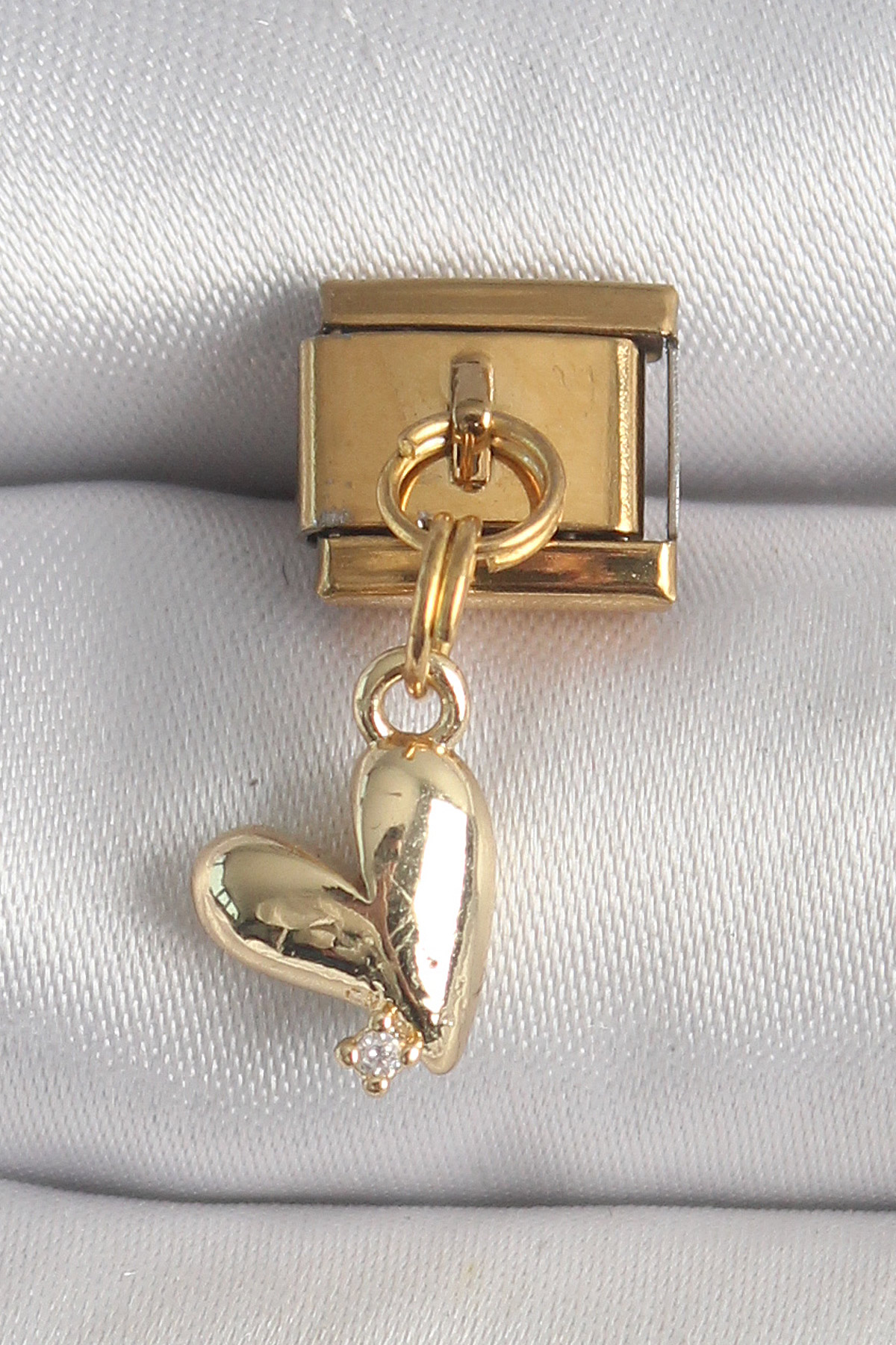 316L Çelik Gold Renk Sallantı Kalp Model Zirkon Taş Detay Nomination Charm