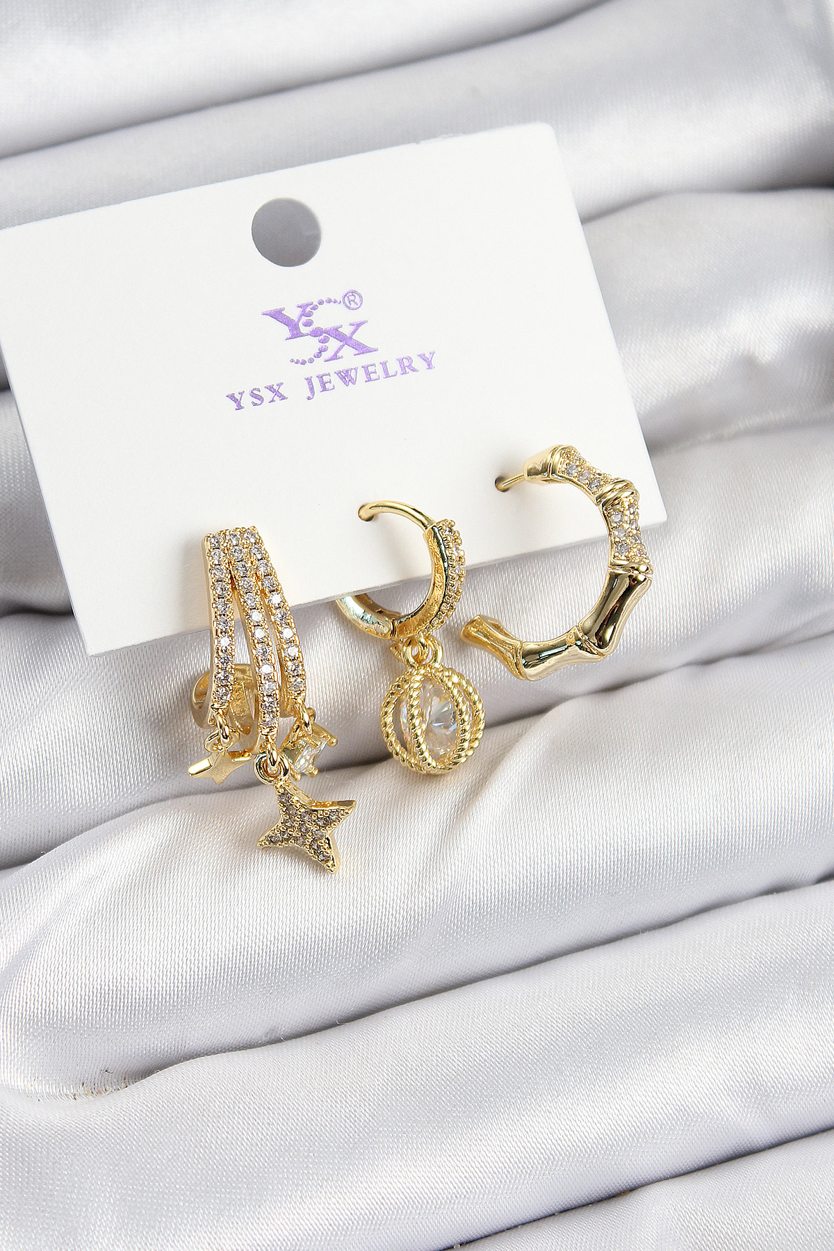 Pirinç Zi̇rkon Taşlı Sallantılı Yıldız Model Gold Renk 3'Lü Kadın Küpe