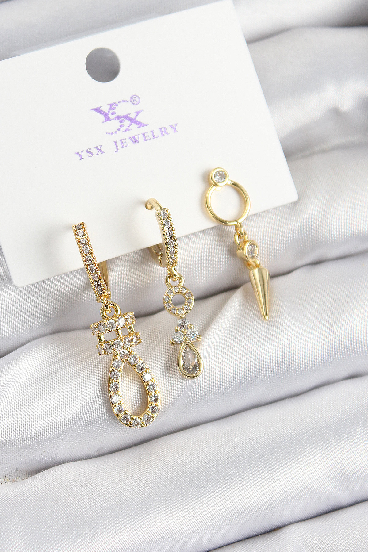 Pirinç Zi̇rkon Taşlı Sallantılı Model Gold Renk 3'Lü Kadın Küpe