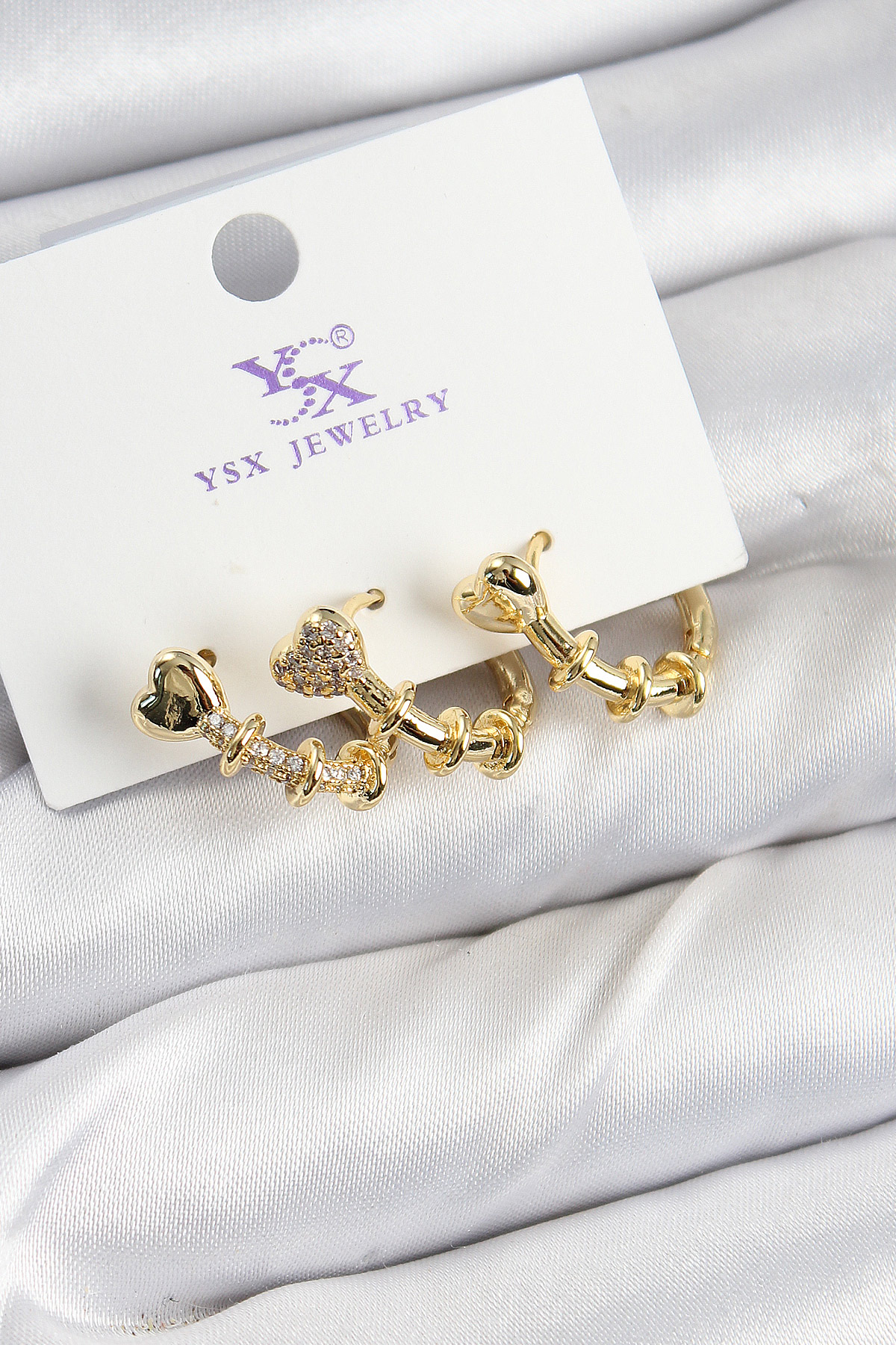 Pirinç Zi̇rkon Taşlı Kalp Model Gold Renk 3'Lü Kadın Küpe