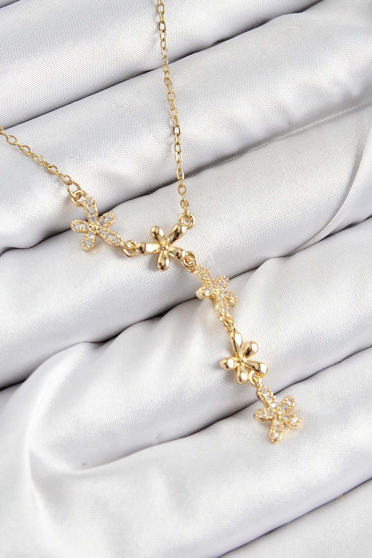 316L Çelik Zirkon Taşlı Çiçek Model Gold Renk Kadın Kolye