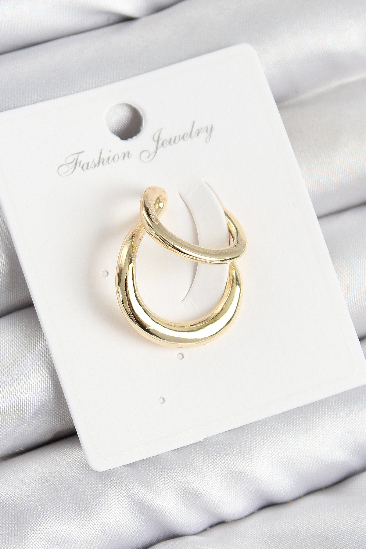 Pirinç Halka Model Gold Renk Sağ Kıkırdak Küpe