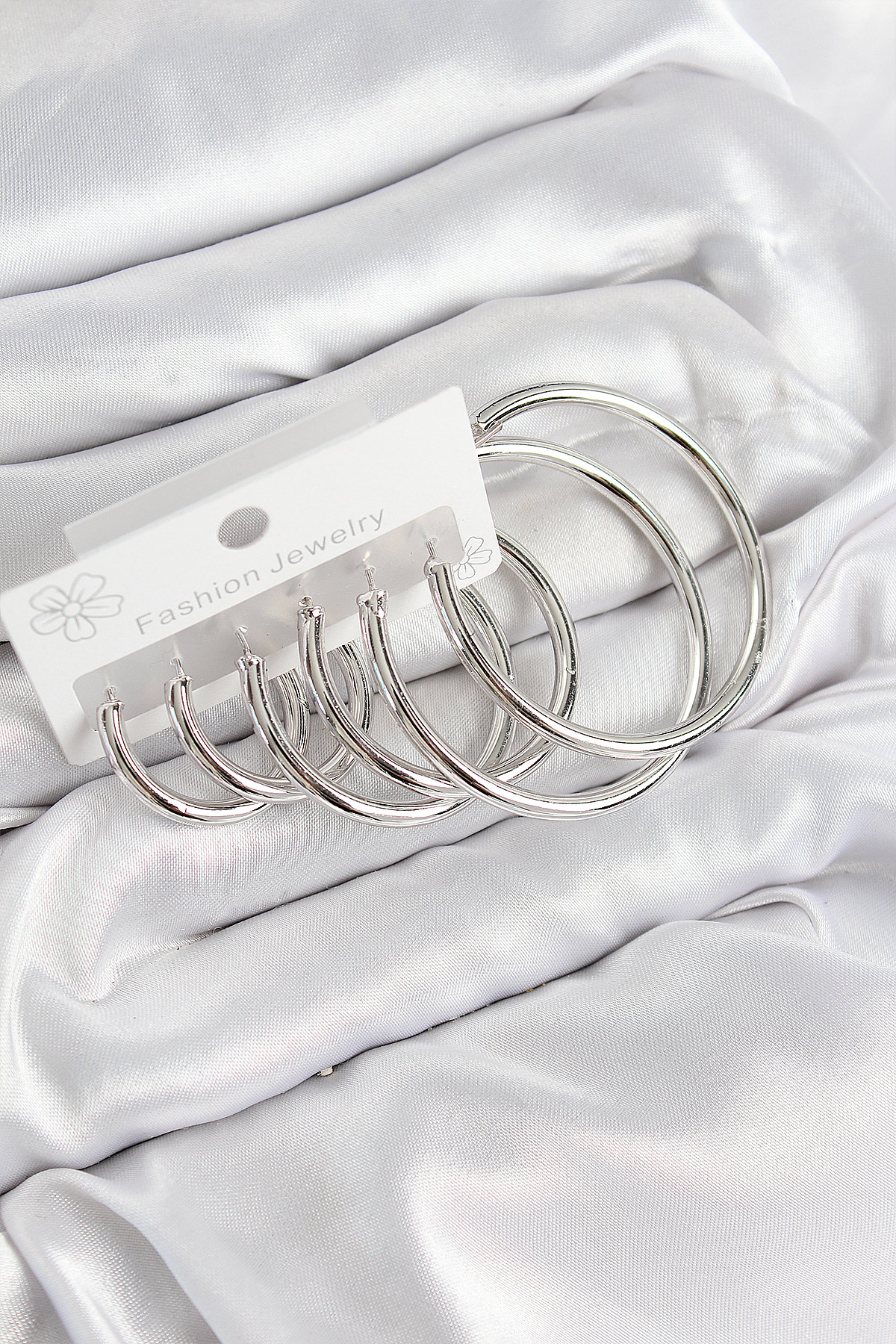 Pirinç Halka Model Gümüş Renk Kadın Set Küpe