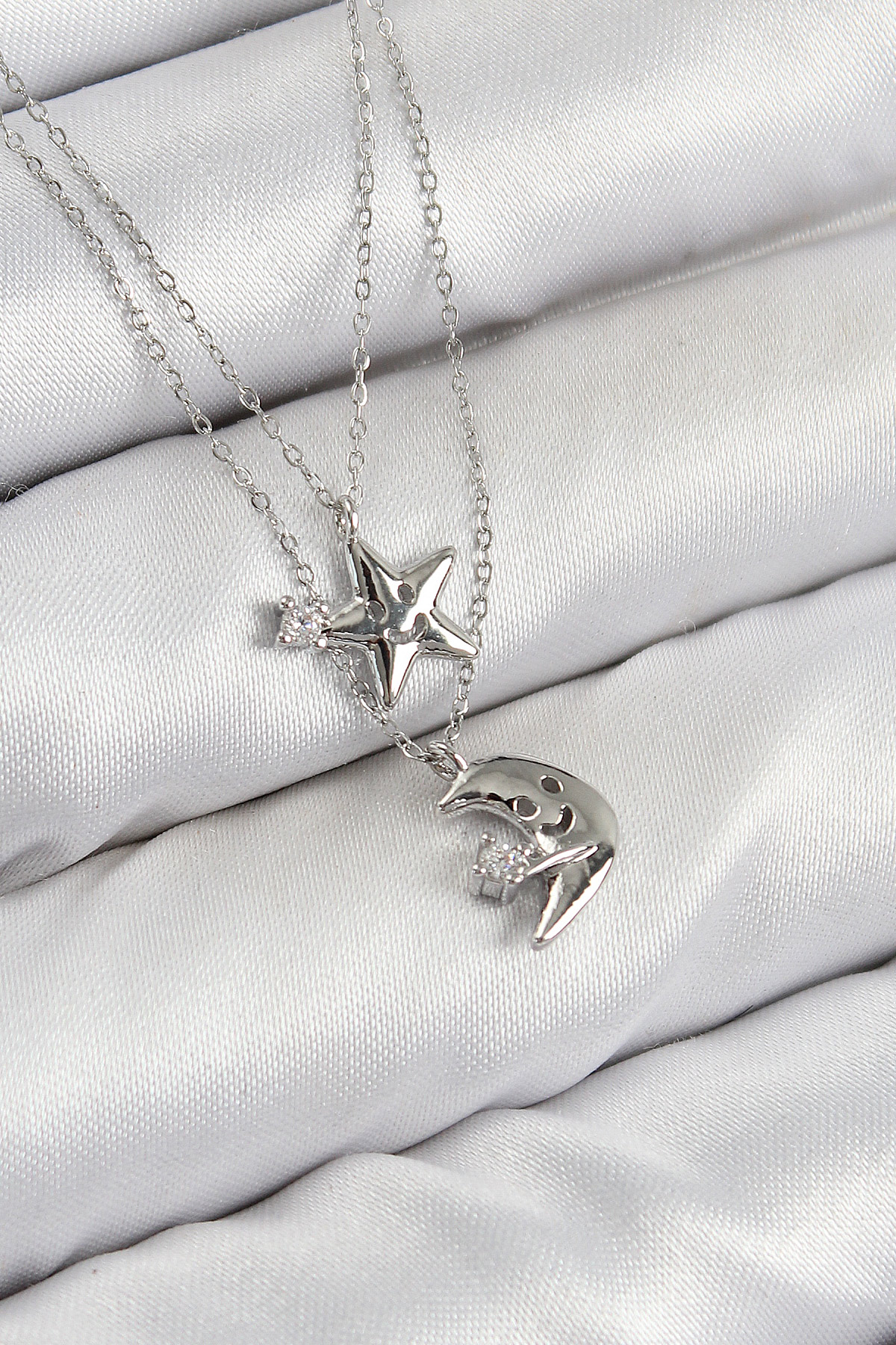 Pirinç Zirkon Taşlı Yıldız Ve Ay Model Gümüş Renk Kadın Kolye