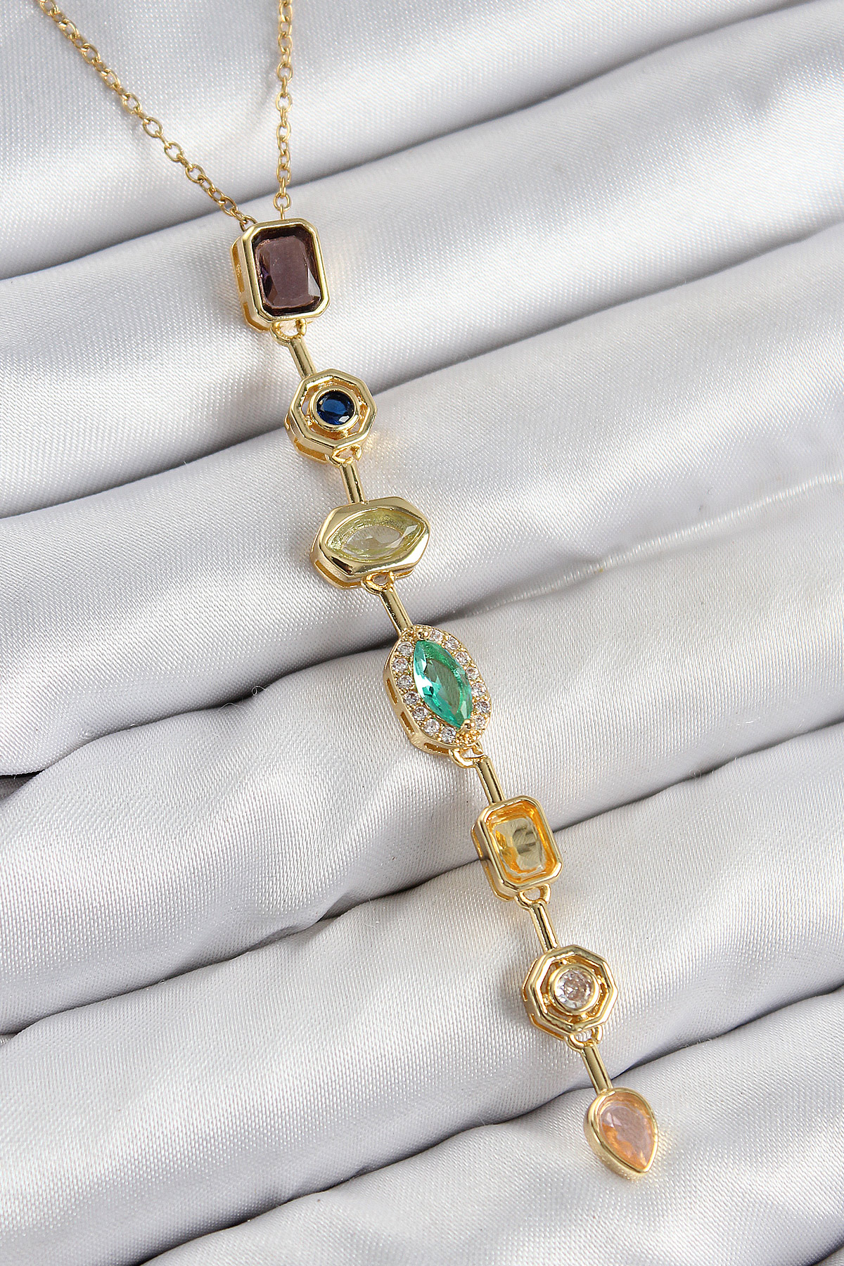 Pirinç Renkli Zirkon Taşlı Model Gold Renk 7 Element Kadın Y Kolye