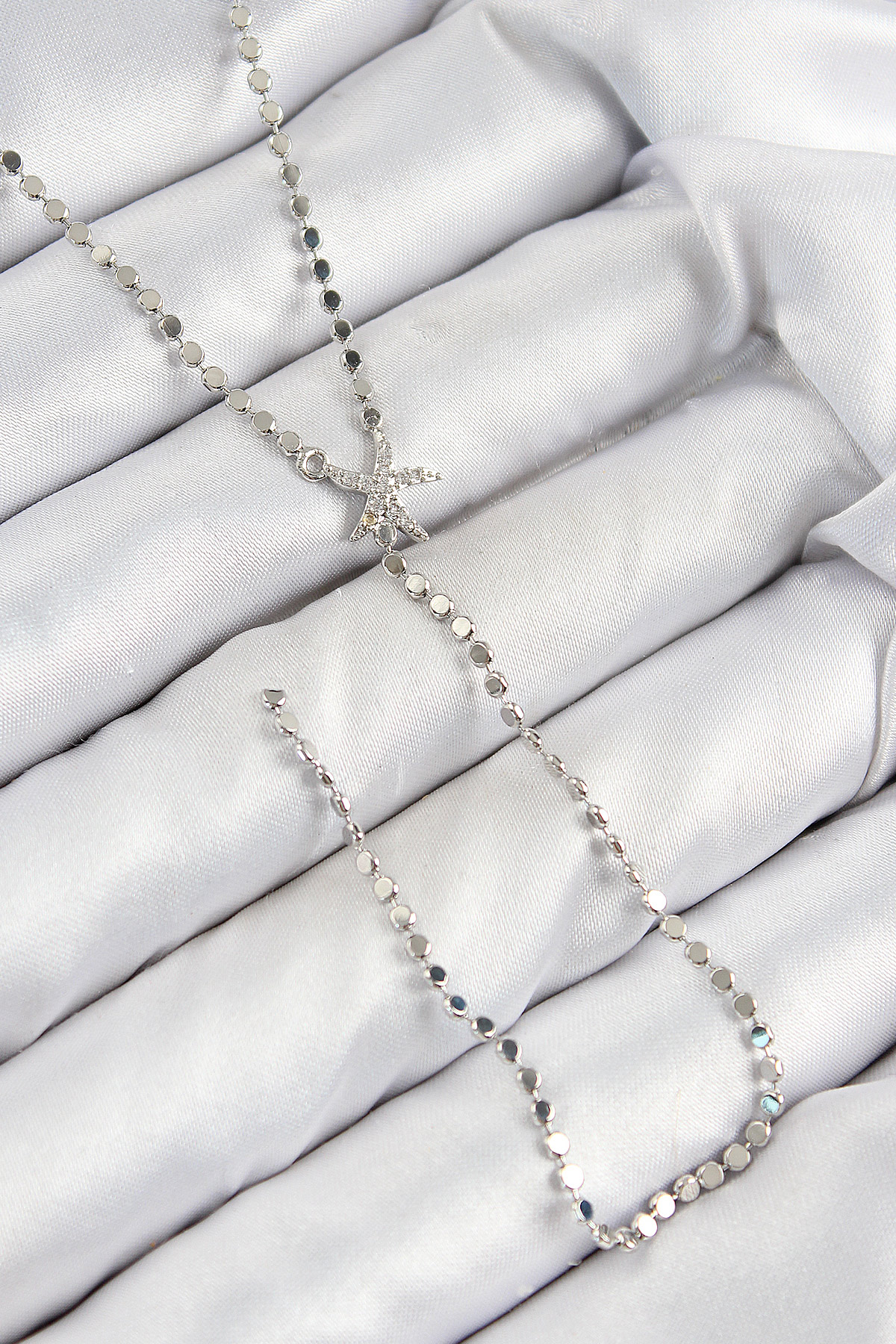 Pirinç Zirkon Taşlı Ezme Zincirli Deniz Yıldızı Model Gümüş Renk Y Kolye