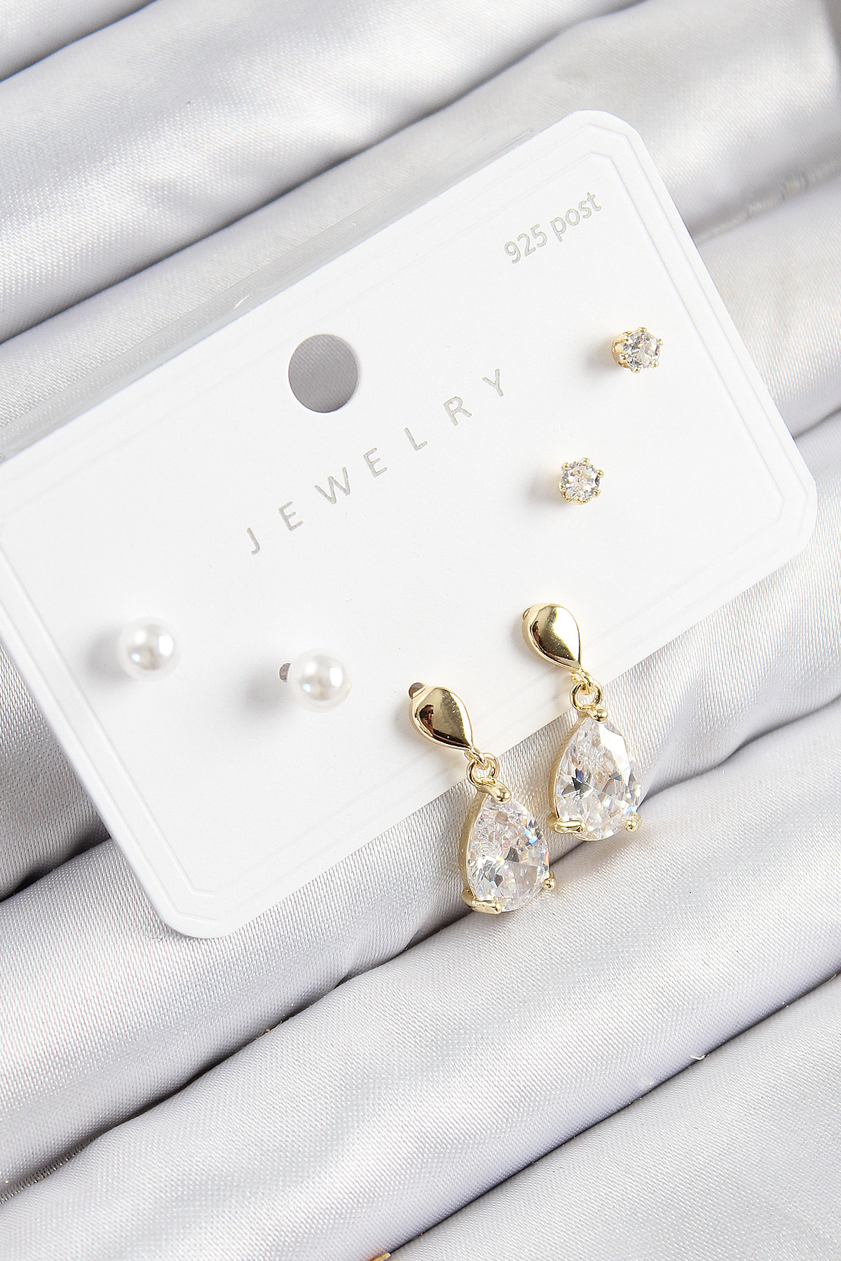 Pirinç Zirkon Taşlı Sallantılı Damla Model Gold Renk 925 Ayar Gümüş Çivi Kadın Küpe Set