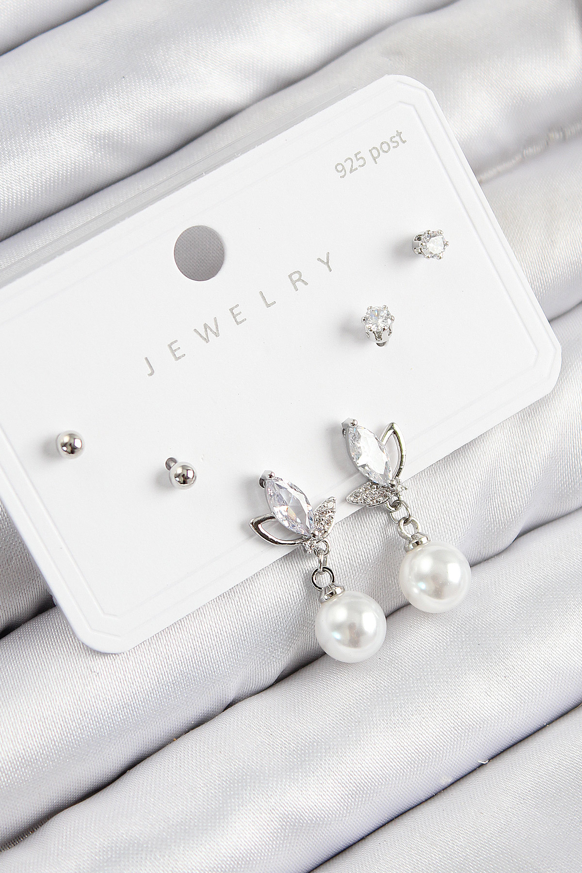 Pirinç Zirkon Taşlı İnci Sallantılı Damla Model Gümüş Renk 925 Ayar Gümüş Çivi Kadın Küpe Set