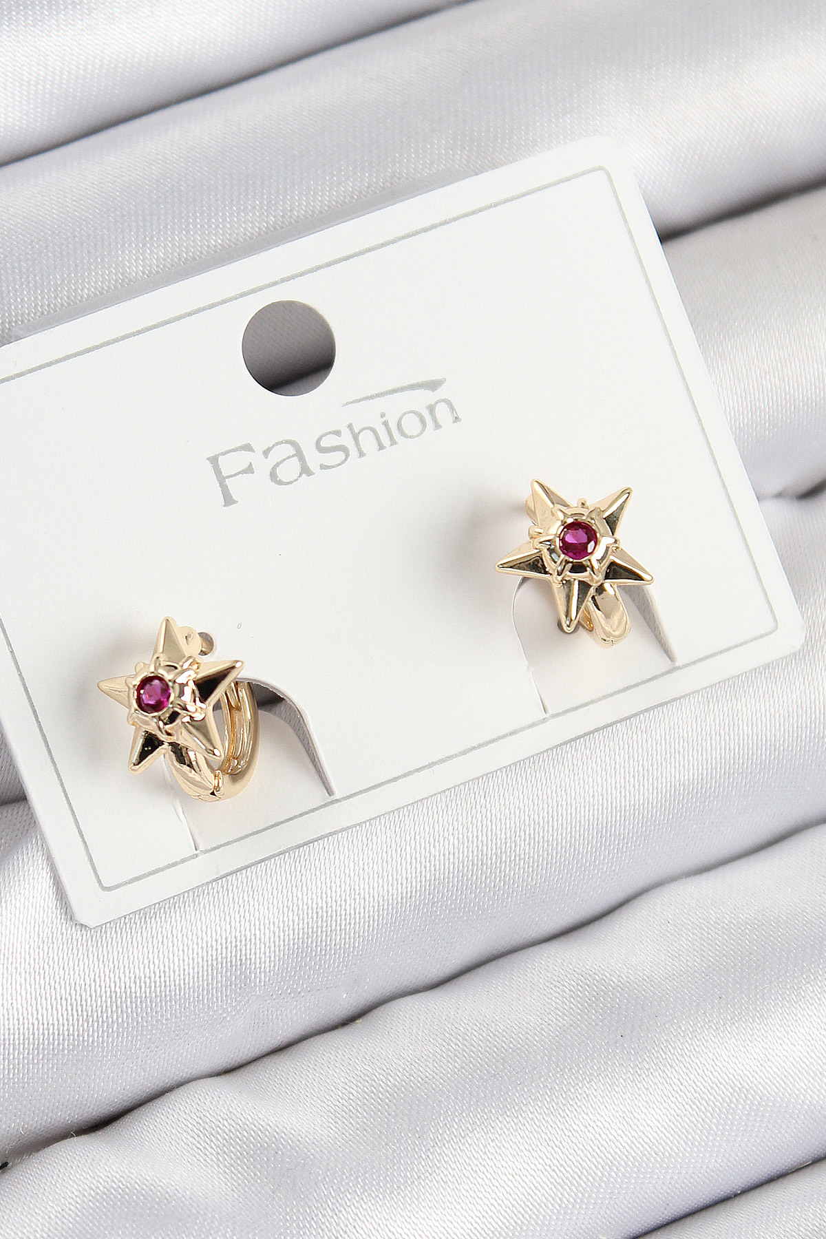 Pirinç Zirkon Taşlı Yıldız Model Gold Renk Çocuk Küpe