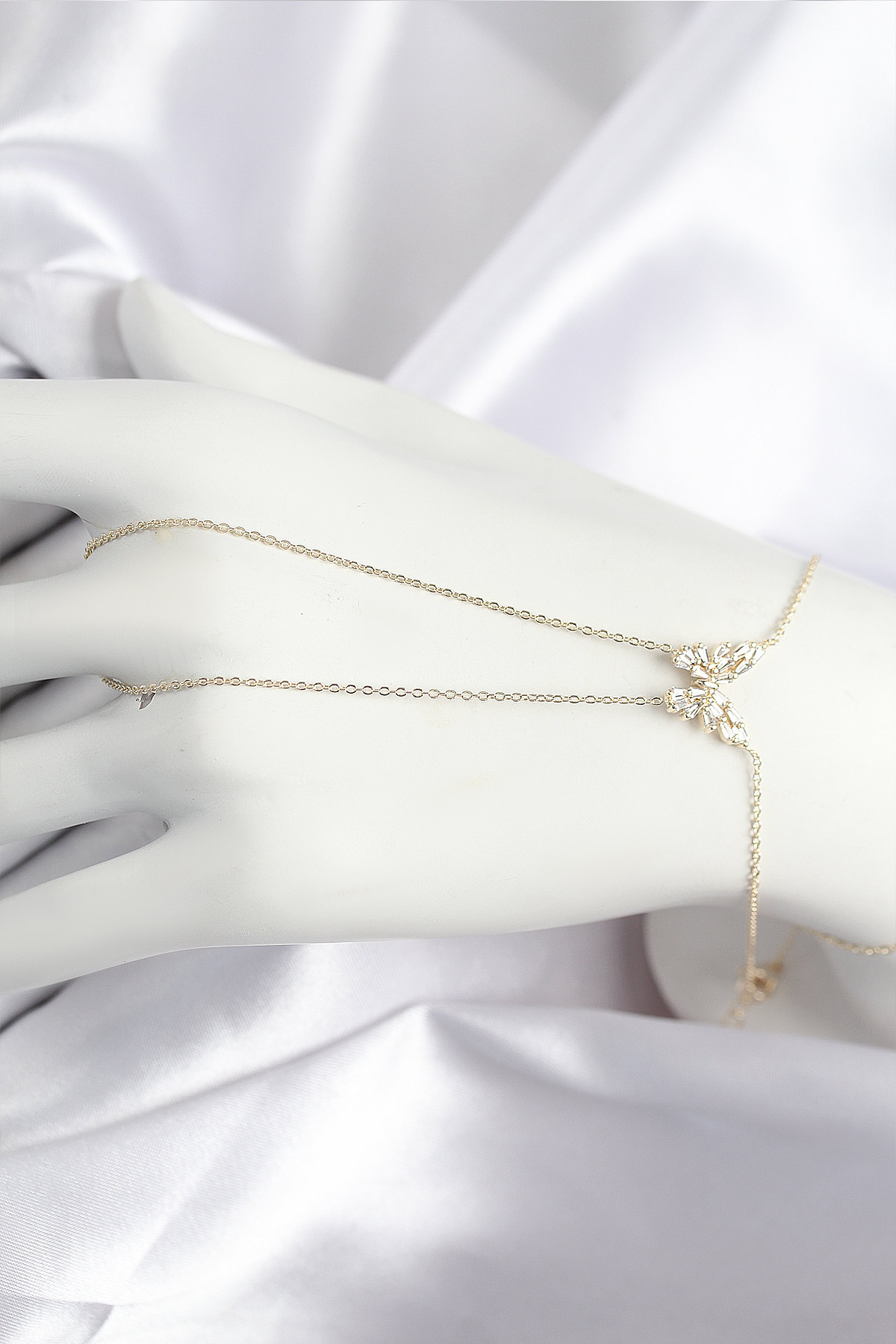 Pirinç Zirkon Taşlı Kelebek Model Gold Renk Şahmeran