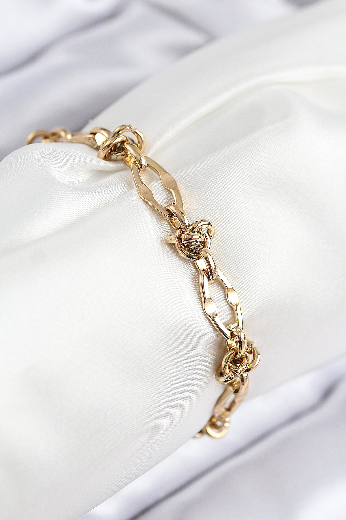 316L Çelik Parçalı Zincir Model Gold Renk Kadın Bileklik