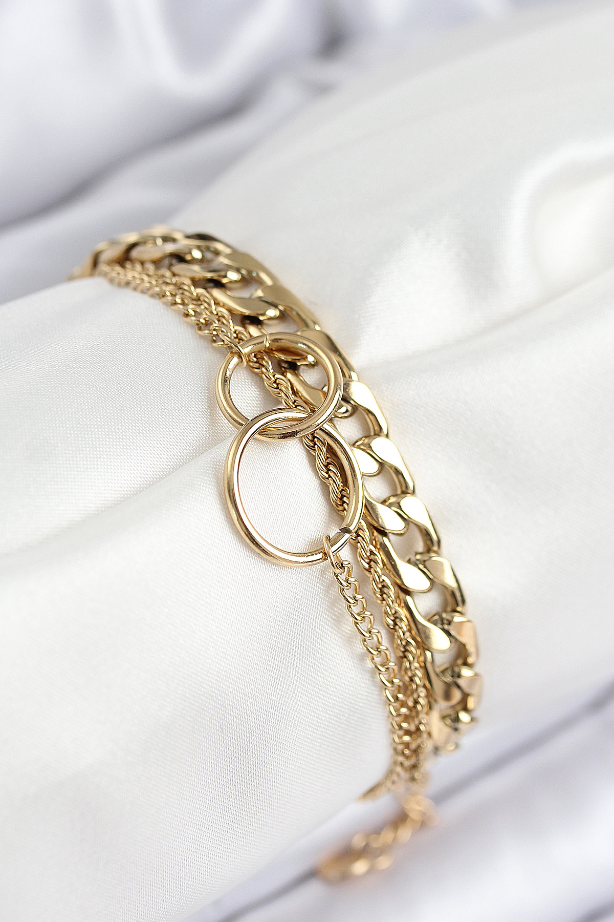 Çelik Çoklu Görünüm Geçmeli Halka Model Gold Renk Kadın Bileklik