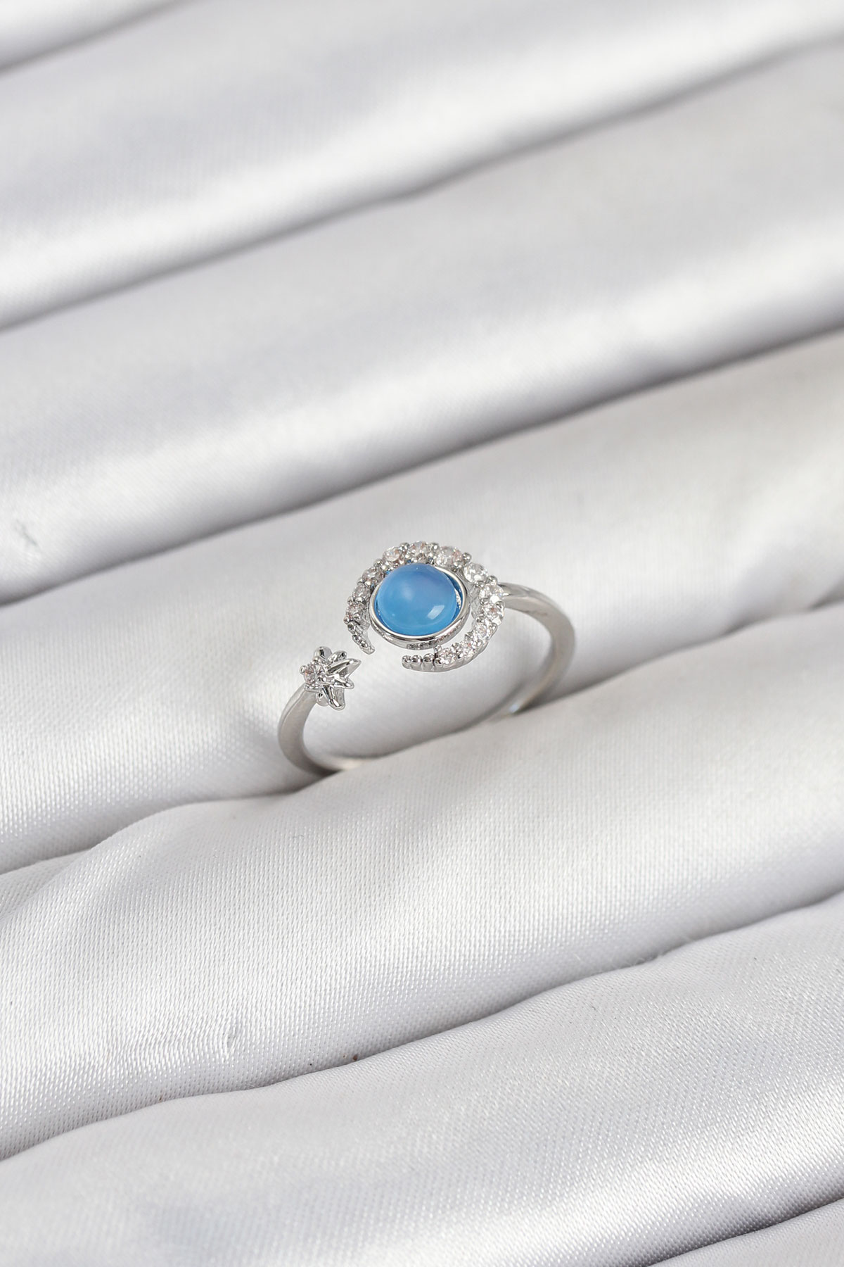 Pirinç Gümüş Renk Zirkon Taşlı Ay Yıldız Kadın Yüzük