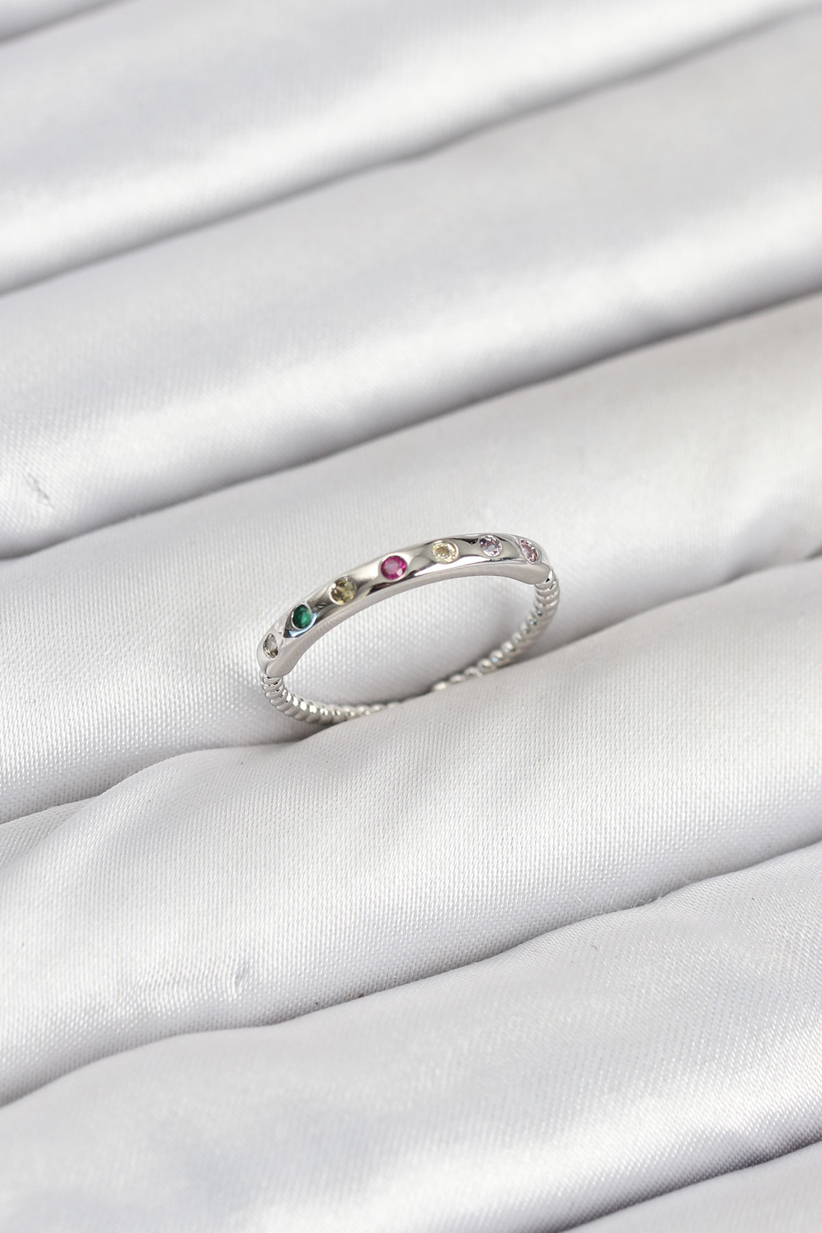 Pirinç Gümüş Renk Renkli Zirkon Taşlı Kadın Yüzük