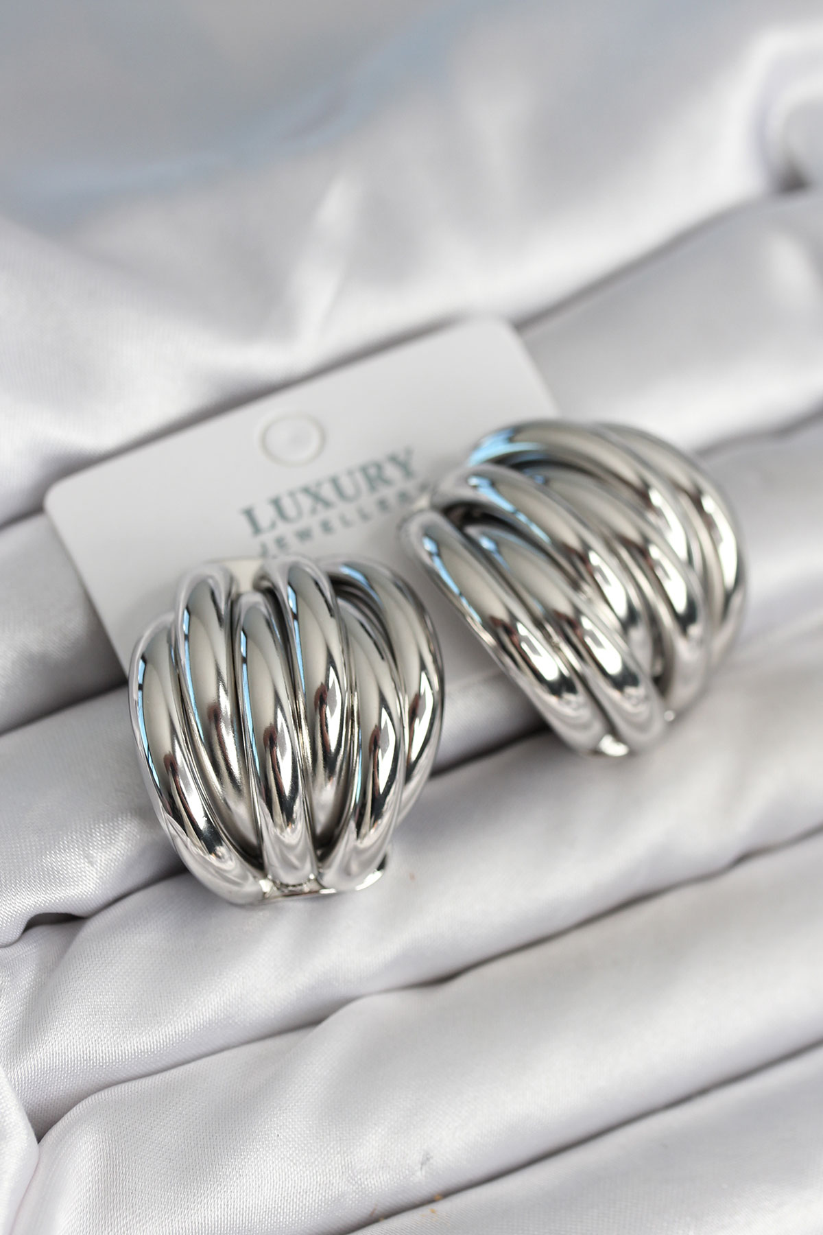 Pirinç Gümüş Renk Vintage Kadın Küpe