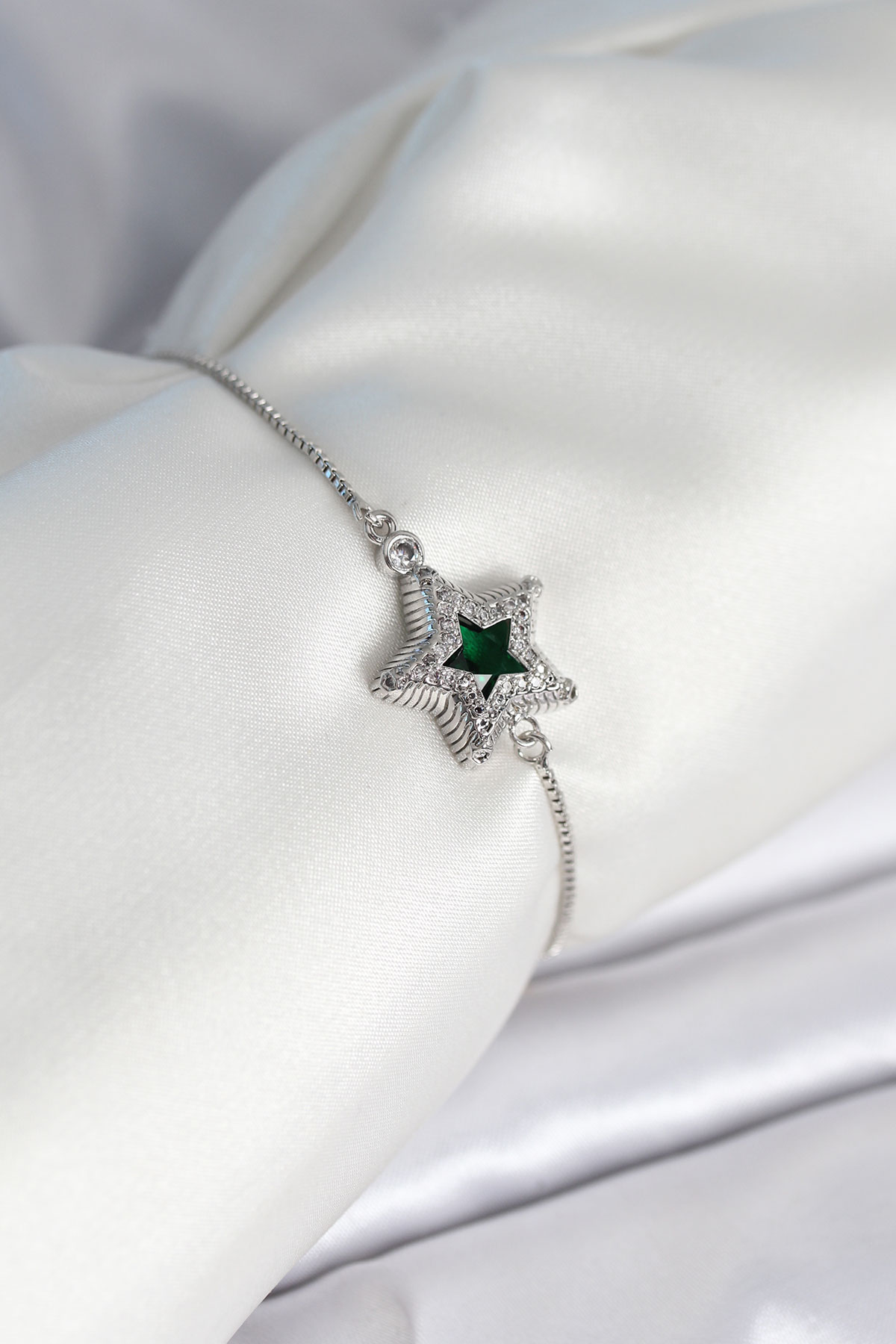 Yıldız Model Asansörlü Gümüş Renk Kadın Bileklik