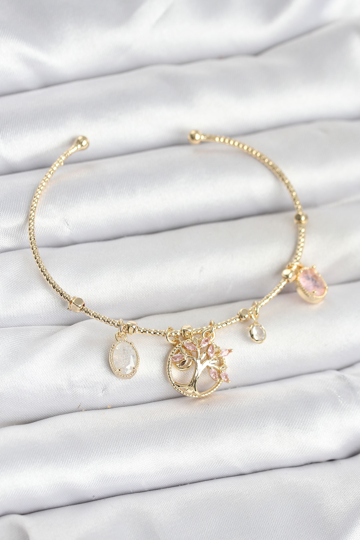 Hayat Ağacı Charmlı Gold Renk Pirinç Kadın Bileklik