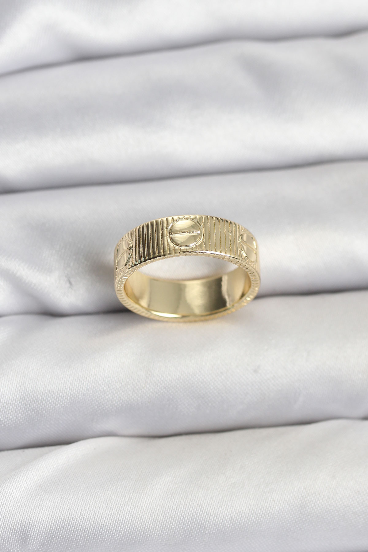 Gold Renk Model Kadın Yüzük