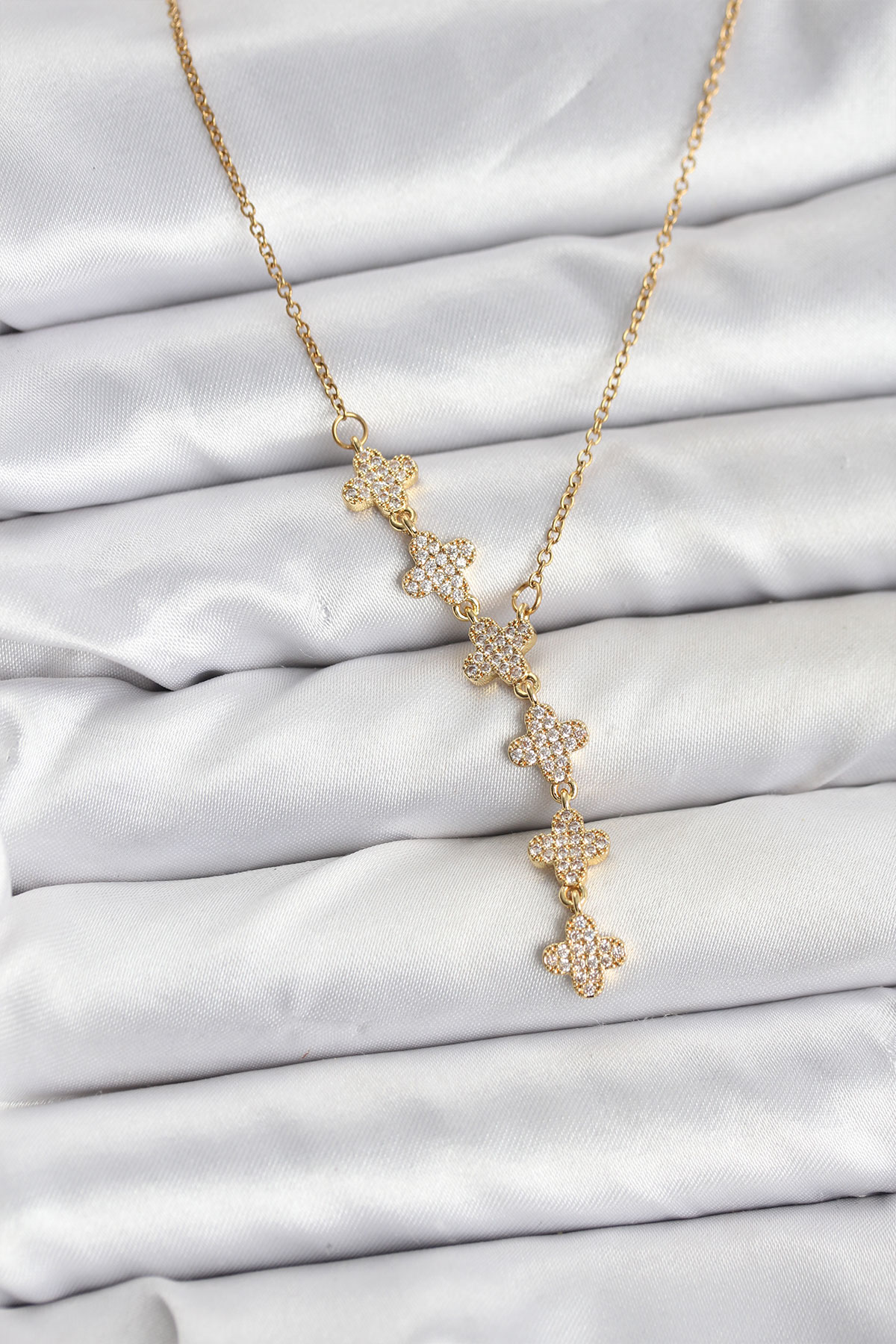 316L Çelik Zincir Gold Renk Yonca Model Kadın Kolye