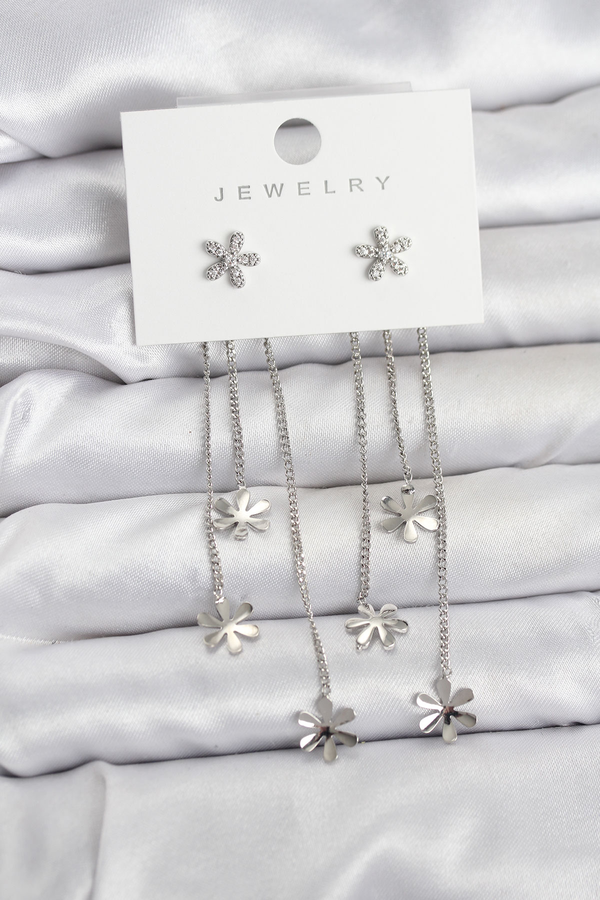 Papatya Model Gümüş Renk Pirinç Sallantılı Kadın Küpe