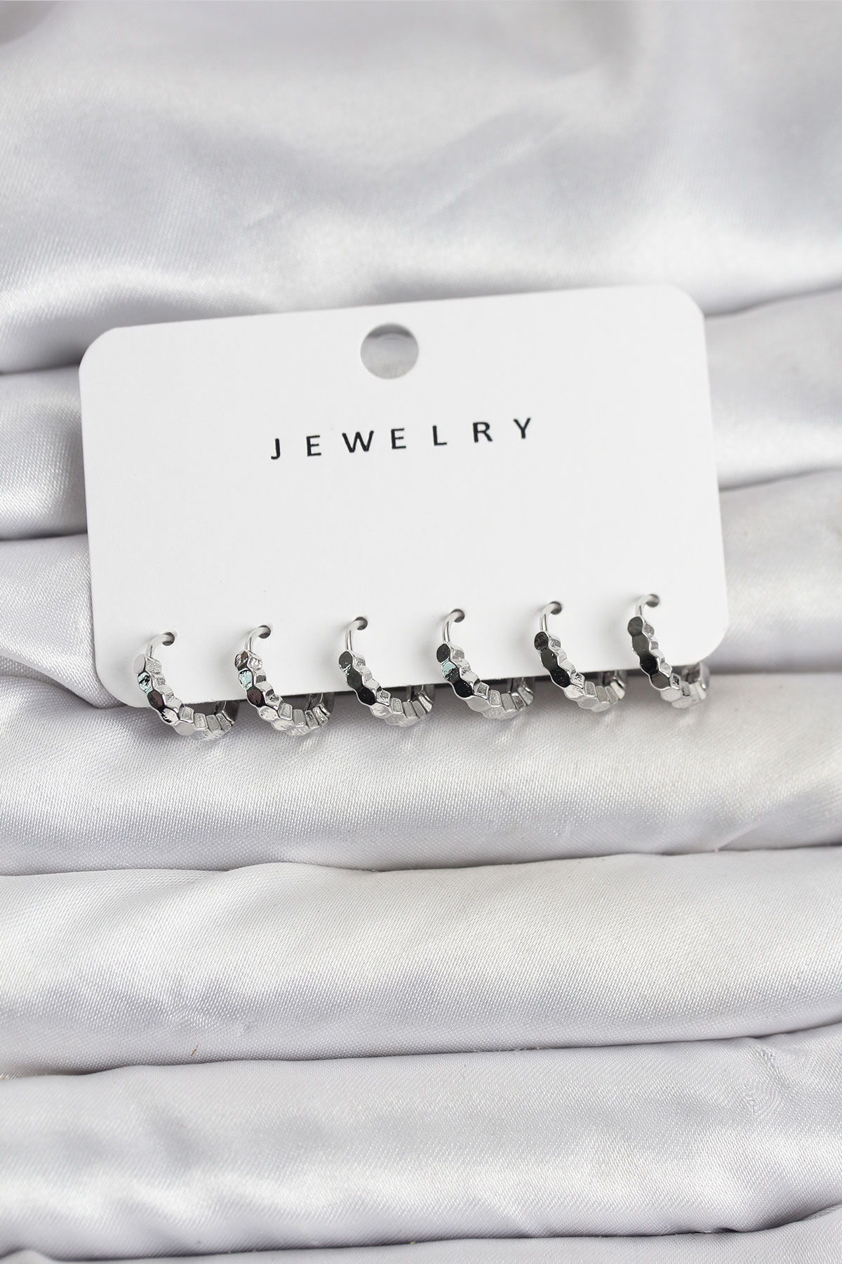 Gümüş Renk Pirinç Minimal Petek Detaylı Kadın Küpe Seti