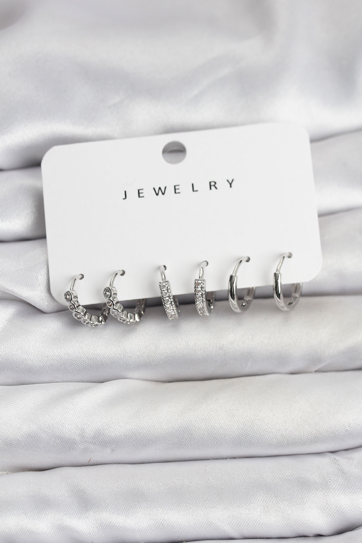 Gümüş Renk Pirinç Zirkon Taşlı Kadın Küpe Seti