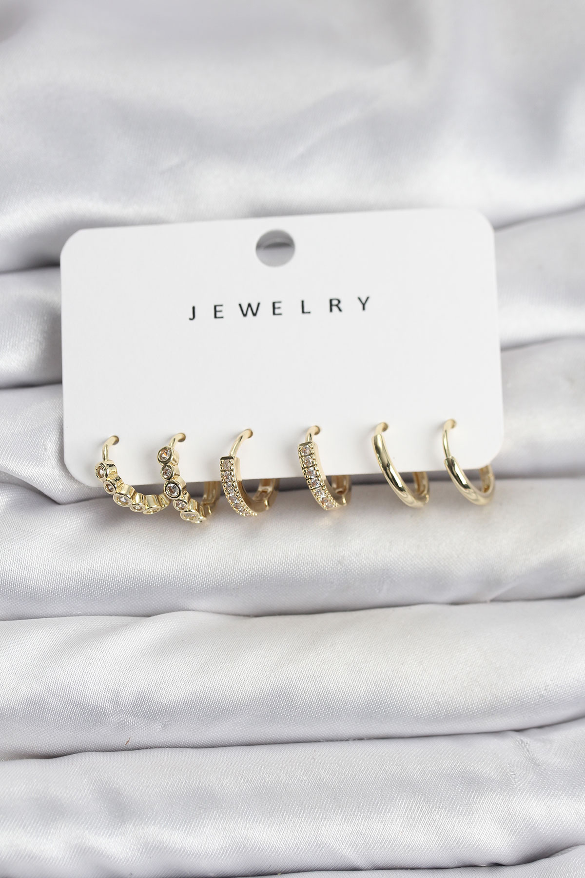 Gold Renk Pirinç Zirkon Taşlı Kadın Küpe Seti