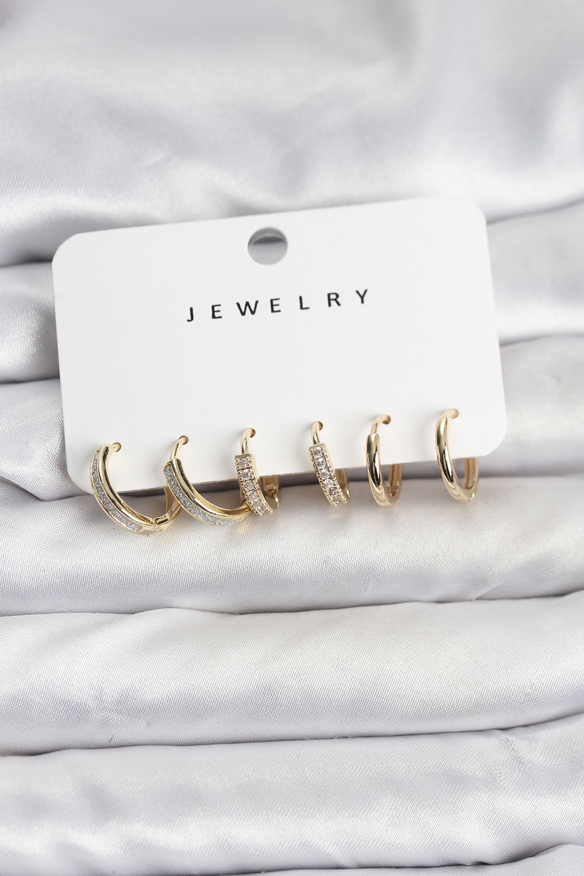 Zirkon Taşlı Gold Renk Pirinç Kadın Küpe Seti