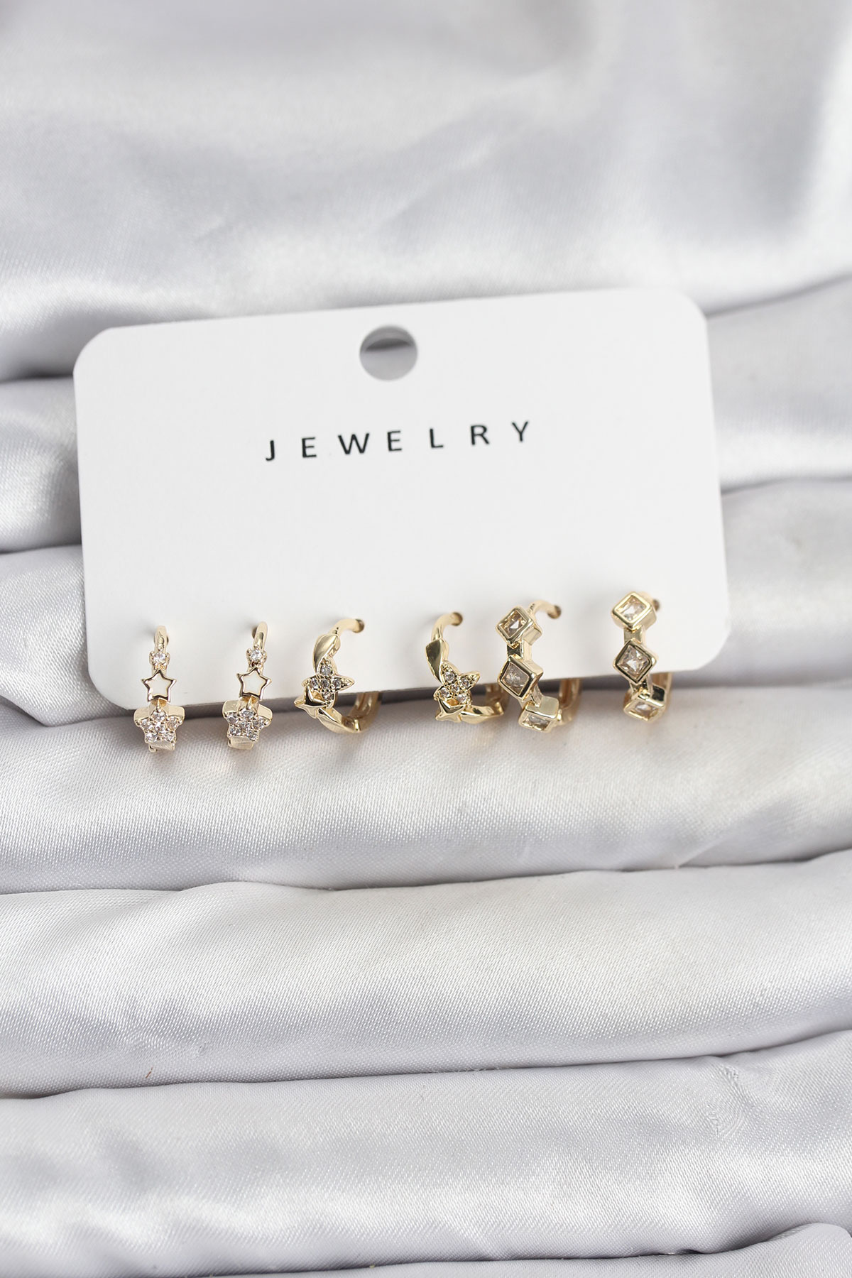 Gold Renk Pirinç Yıldız Modelli Kadın Küpe Seti