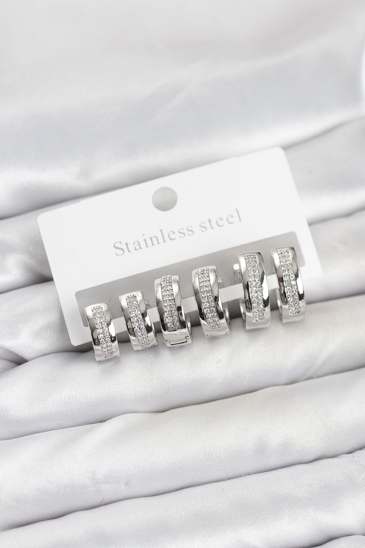 316L Çelik Gümüş Renk Zirkon Taşlı Halka Küpe Seti