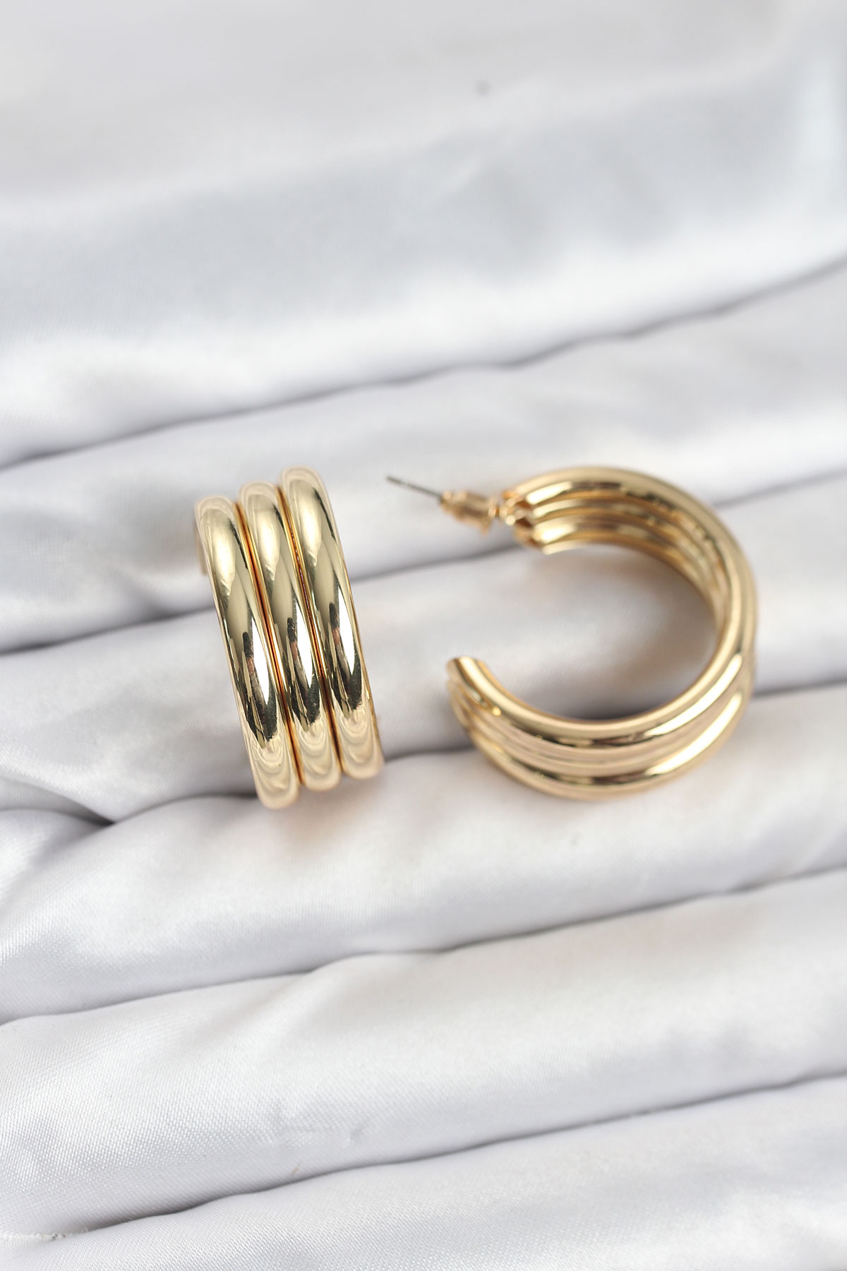 3'lü Görünüm 316L Çelik Gold Renk Kadın Küpe