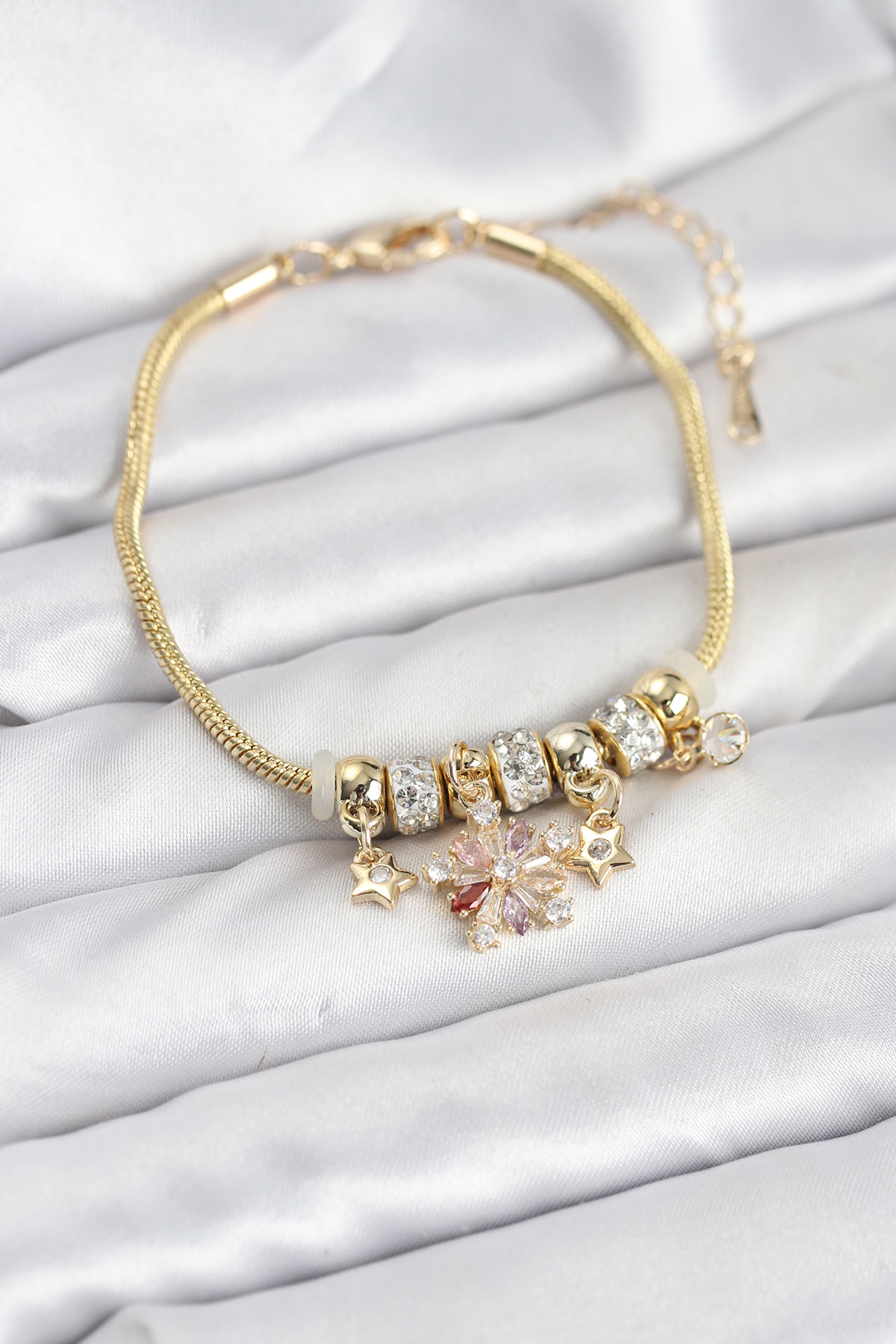 Pirinç Gold Renk Renkli Yıldız Charmlı Kadın Bileklik