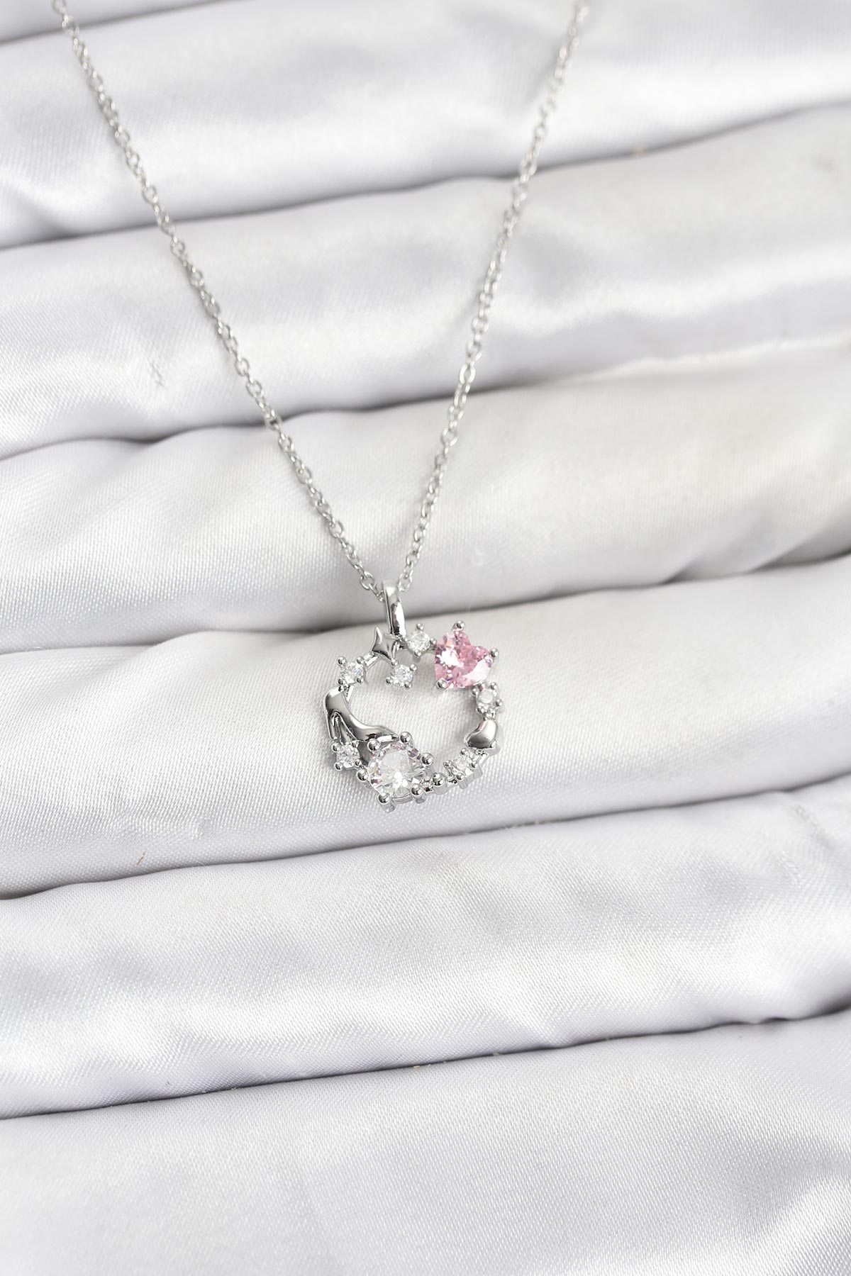 316L Çelik Zincir Gümüş Renk Pembe Taş Detaylı Çelenk Model Kadın Kolye