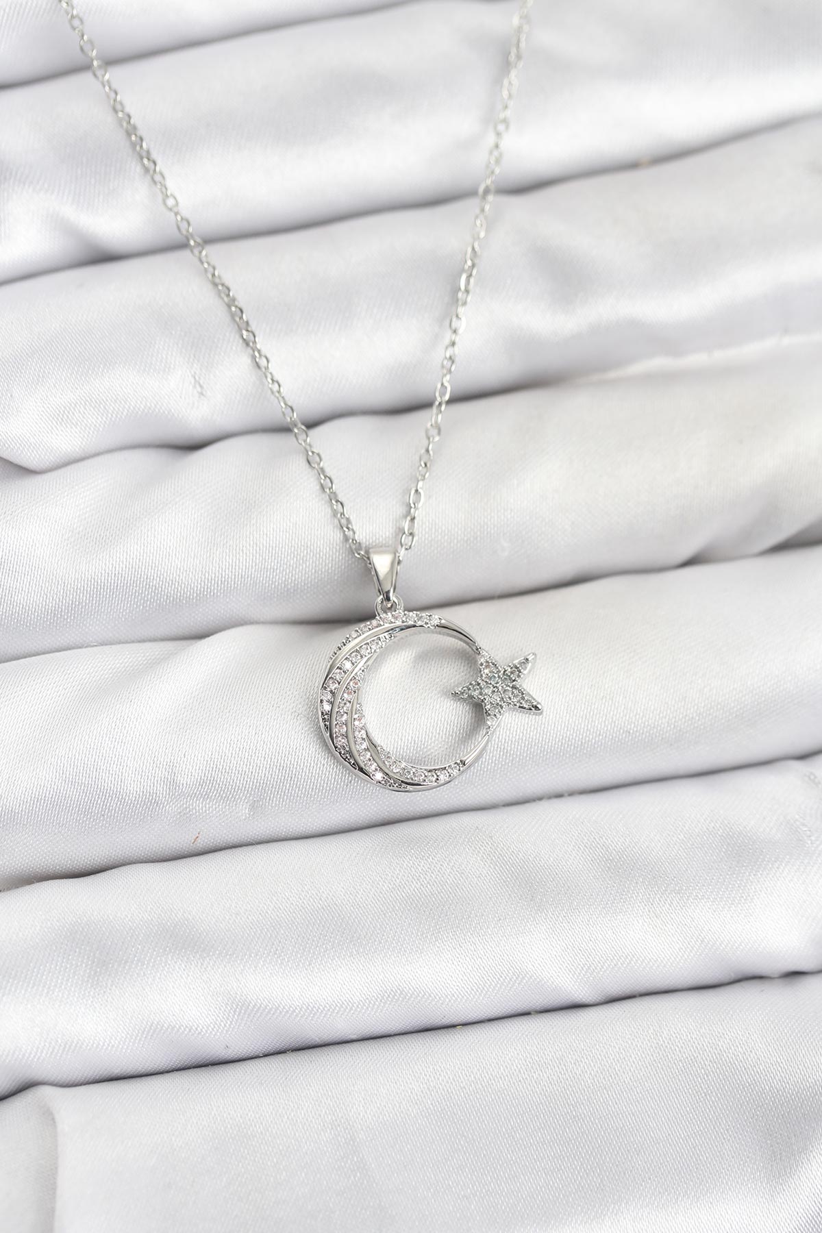 316L Çelik Zincir Gümüş Renk Ay Yıldız Model Zirkon Taşlı Kadın Kolye