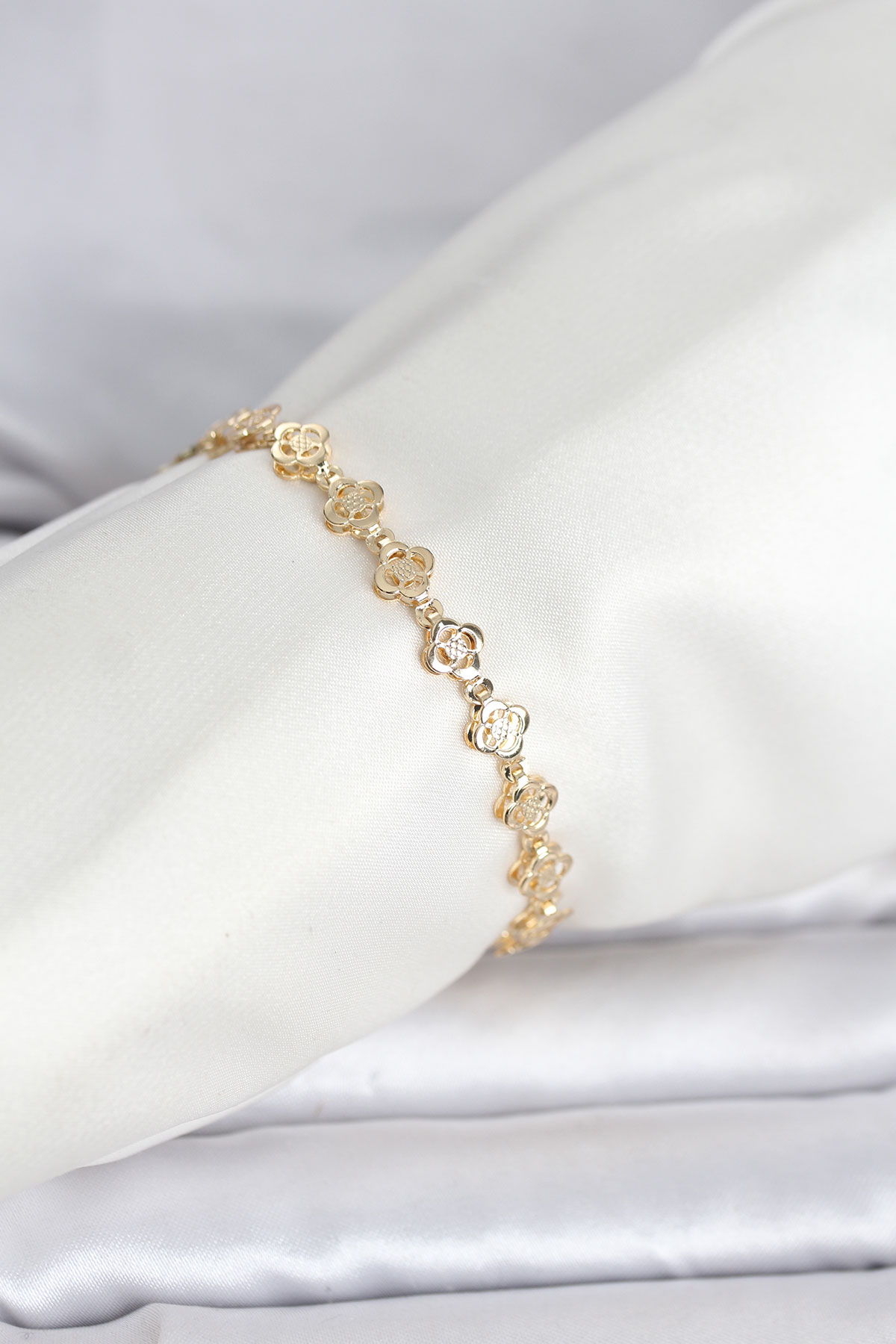 CM 14K Gold Renk Yonca Model Kadın Bileklik