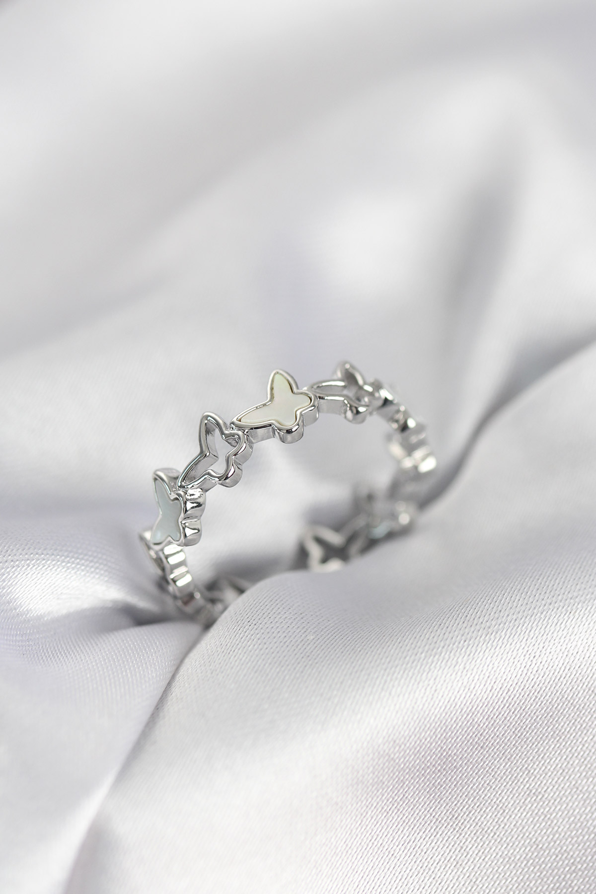 Gümüş Renk Kelebek Model Pirinç Kadın Yüzük