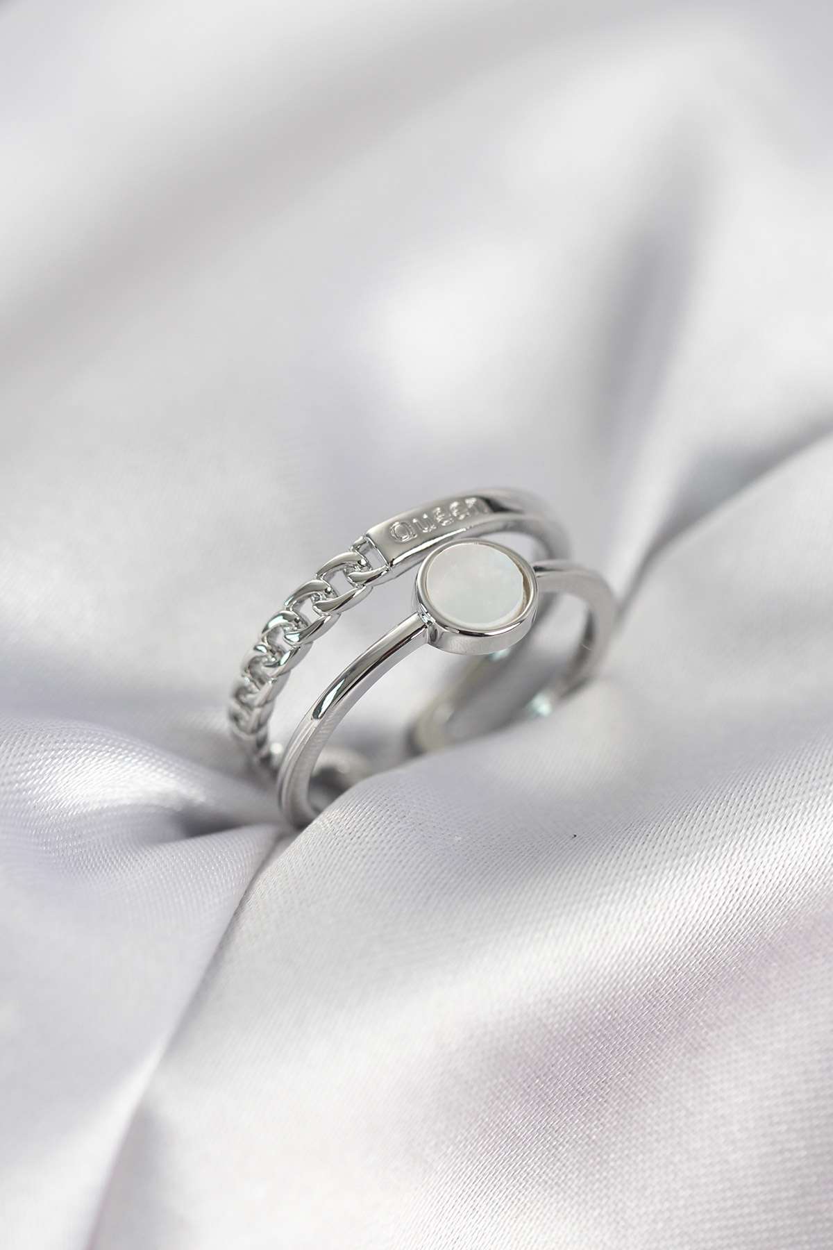 Minimal Queen Yazılı Gümüş Renk Pirinç Kadın Yüzük