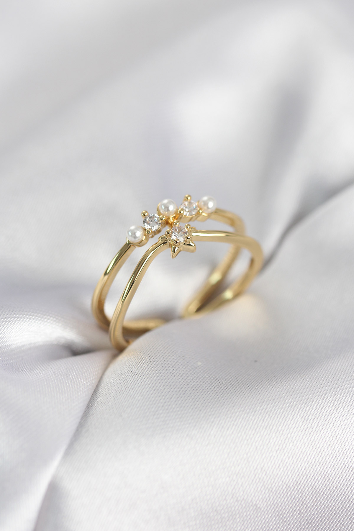 Gold Renk İncili Yıldız Model Zirkon Taşlı Kadın Yüzük