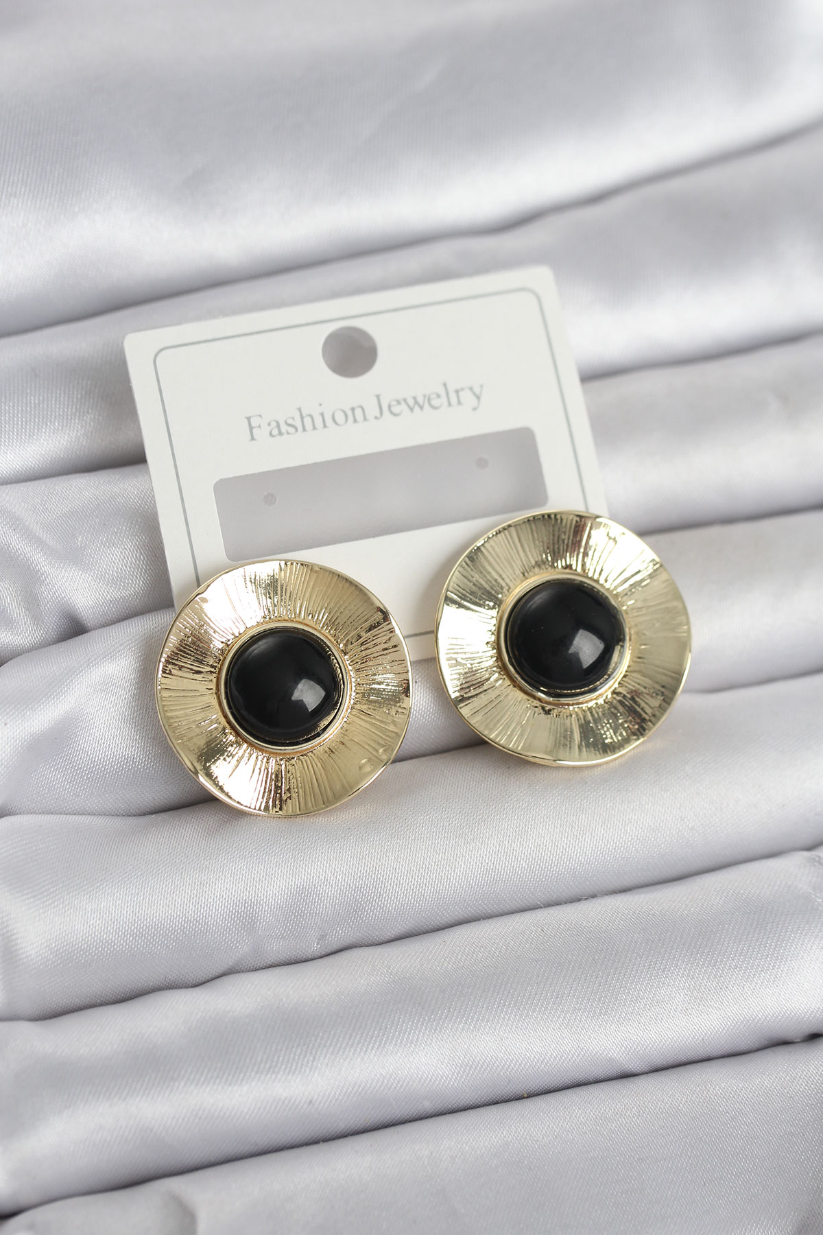 Vintage Model Siyah Gold Renk Pirinç Kadın Küpe