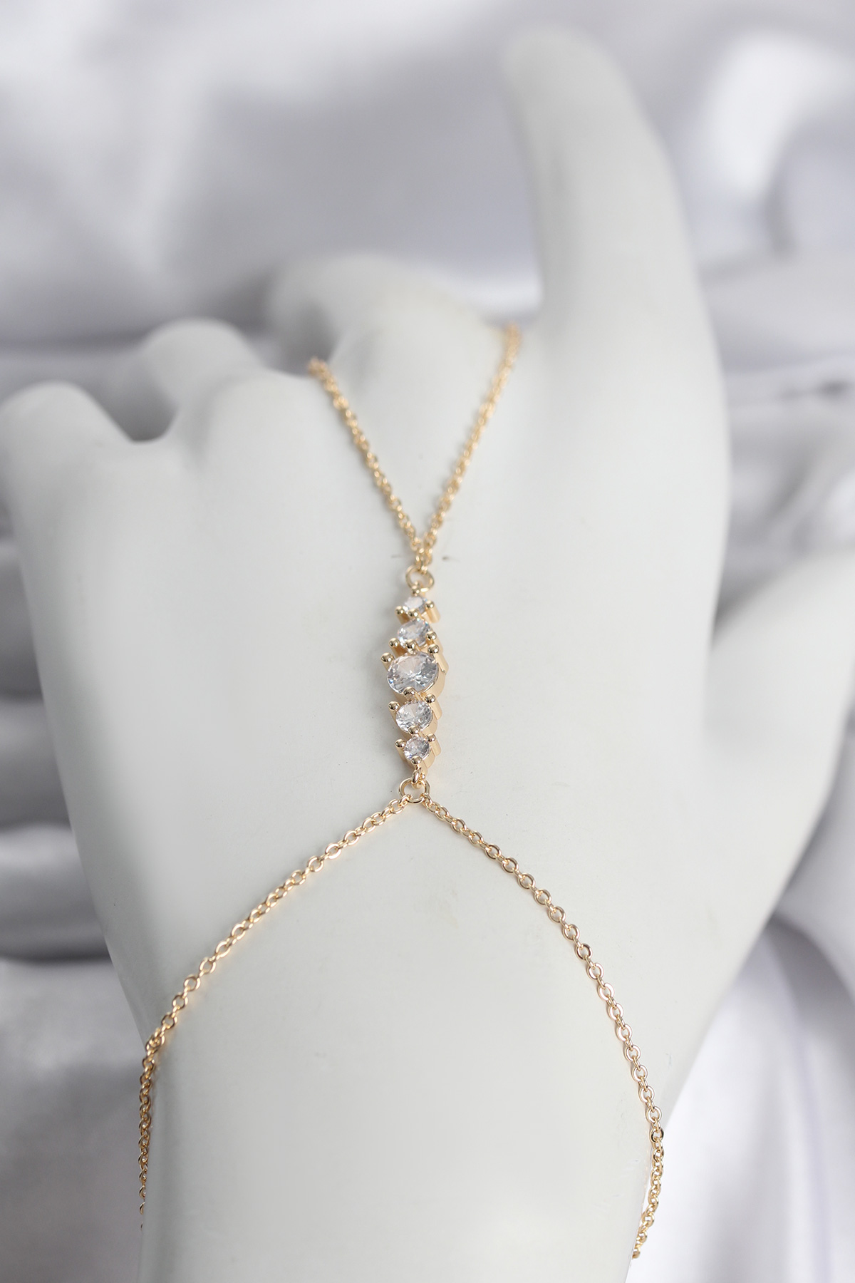 Pirinç Gold Renk Zirkon Taşlı Kadın Şahmeran