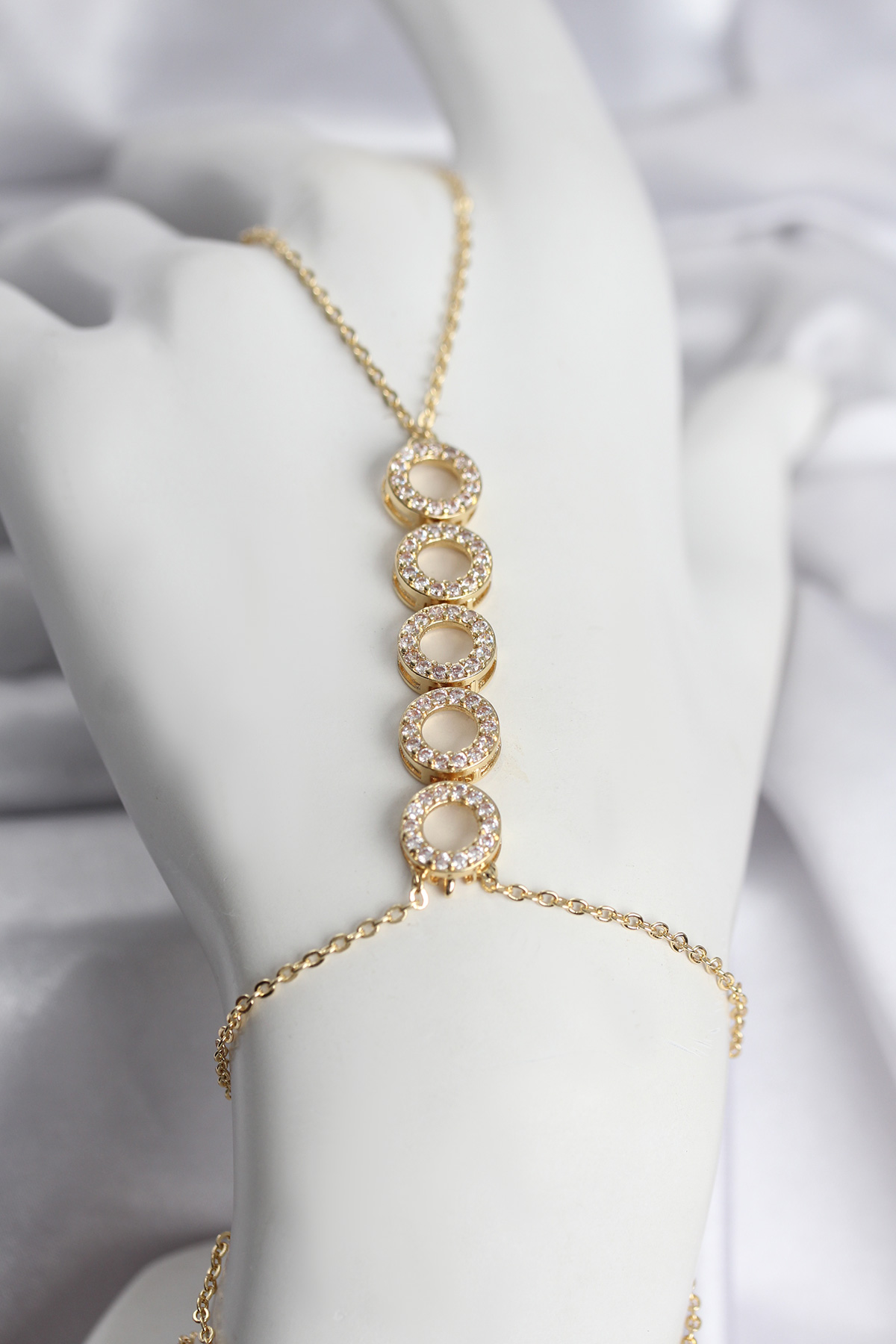 Pirinç Gold Renk Zirkon Taşlı Sıralı Halka Model Kadın Şahmeran