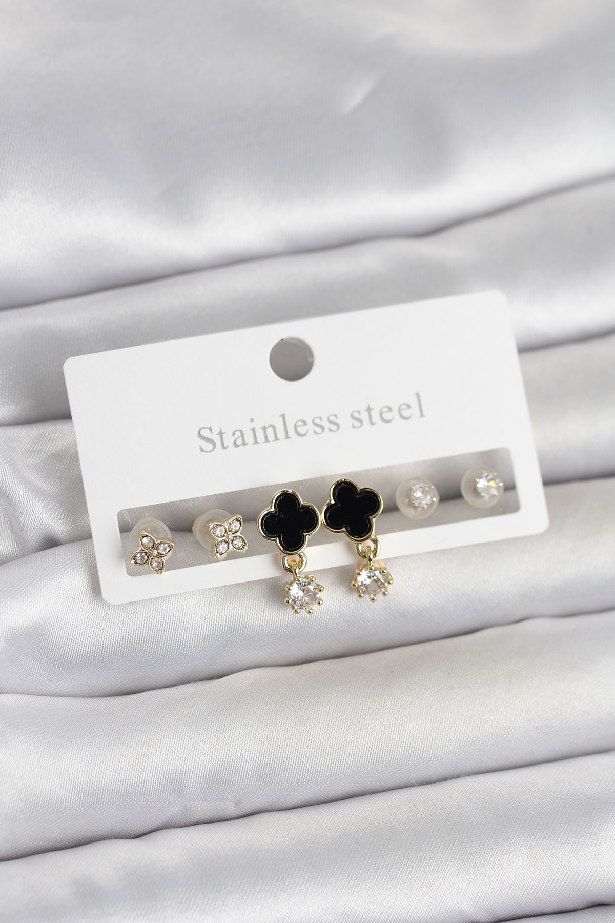 316L Çelik Gold Renk Yonca Detaylı Kadın Küpe Seti